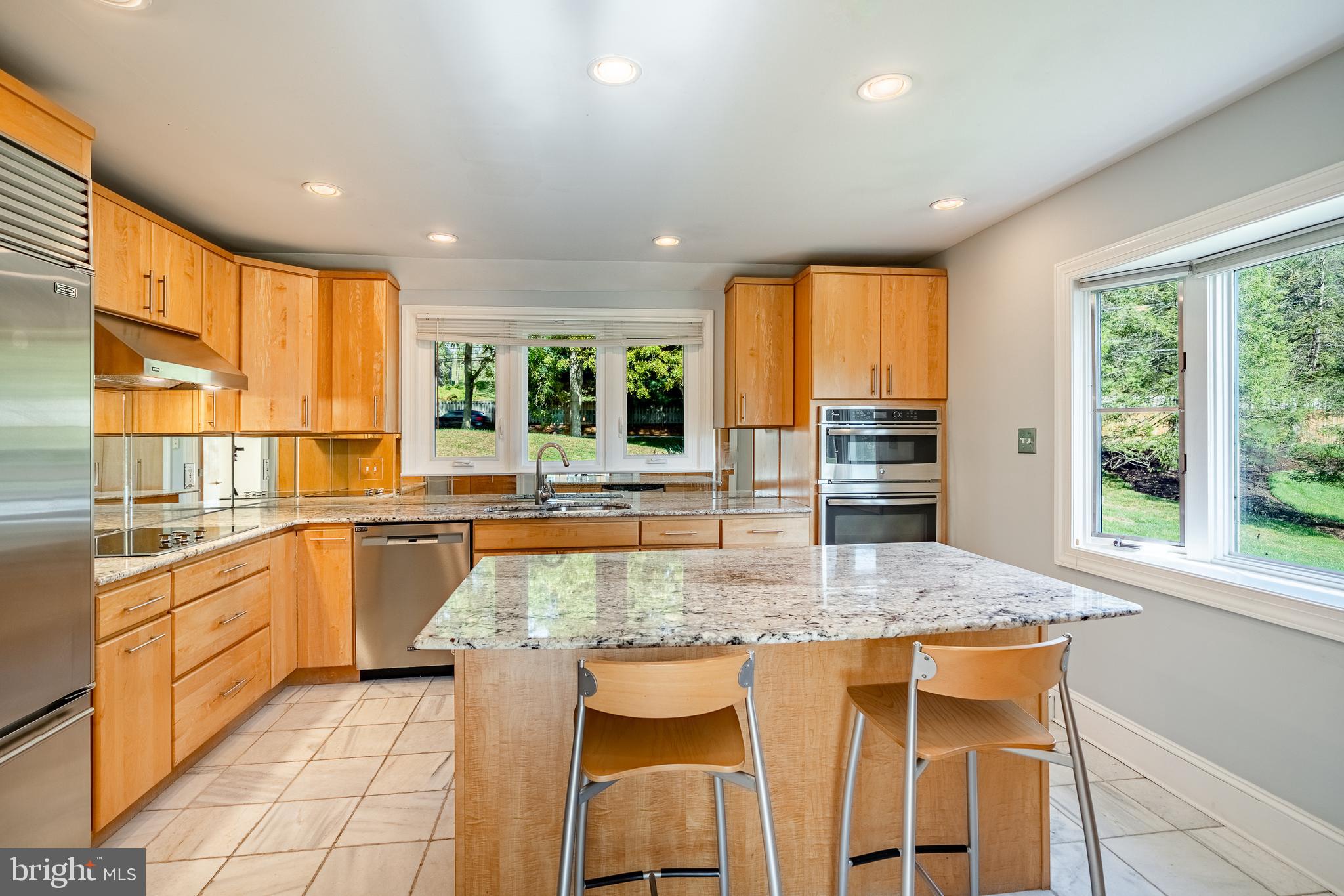 RADLEY RUN MEWS - Residential Lease