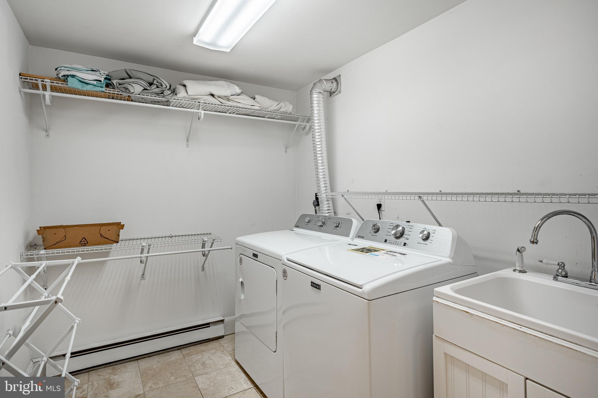 RADLEY RUN MEWS - Residential Lease