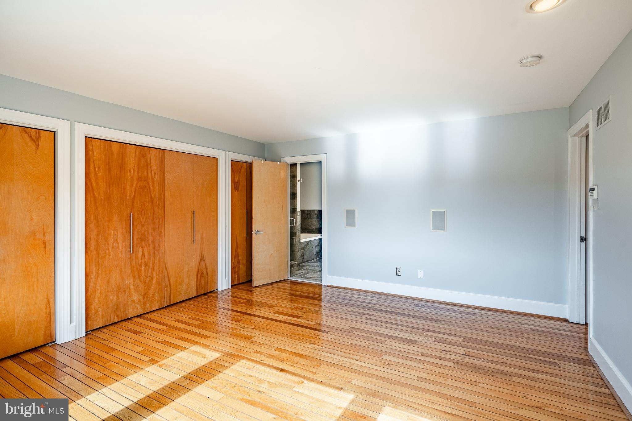 RADLEY RUN MEWS - Residential Lease