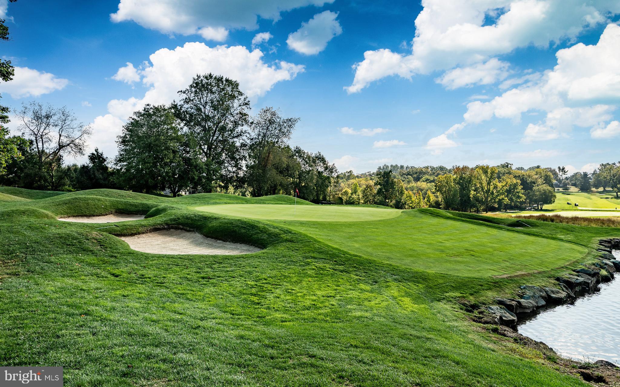 RADLEY RUN MEWS - Residential Lease