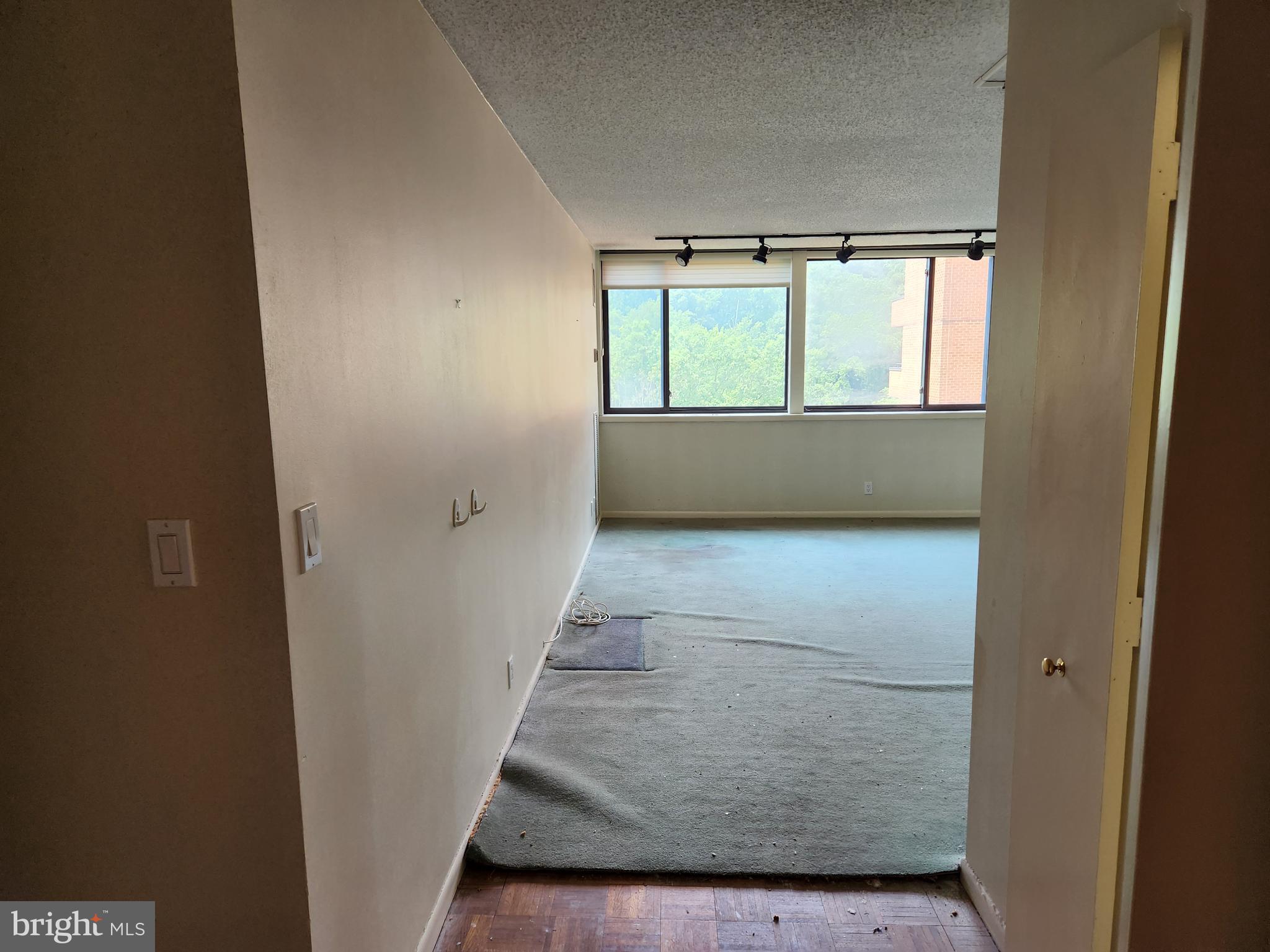 111 HAMLET HILL ROAD 1205