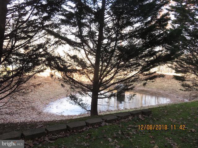 FAIR LAKES - Residential