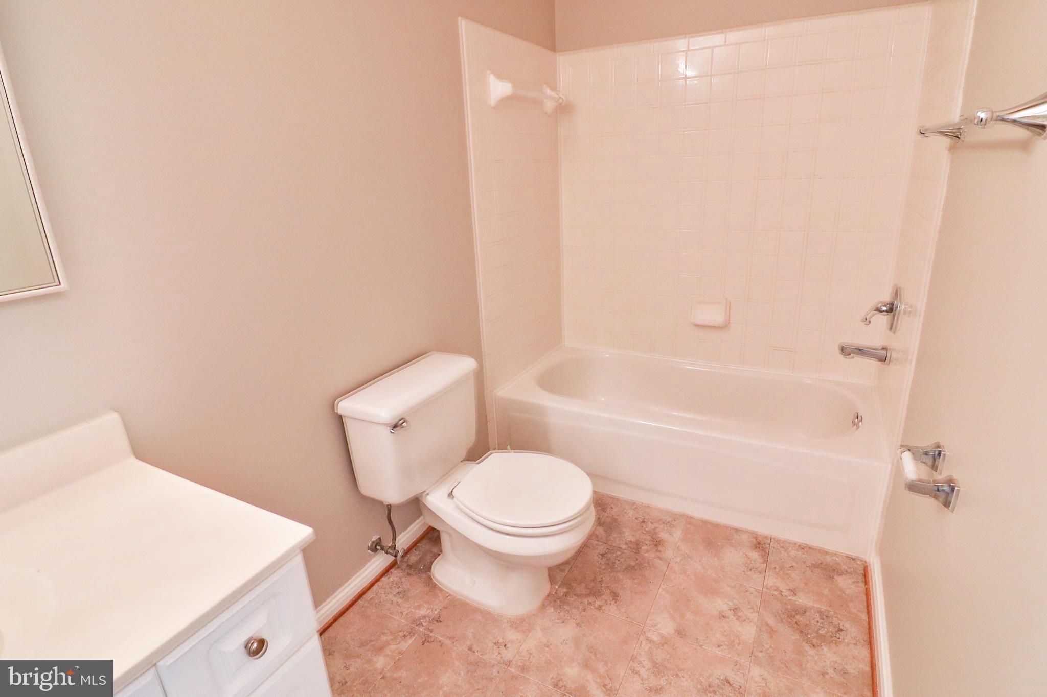 CHURCHILL VIEW - Residential Lease