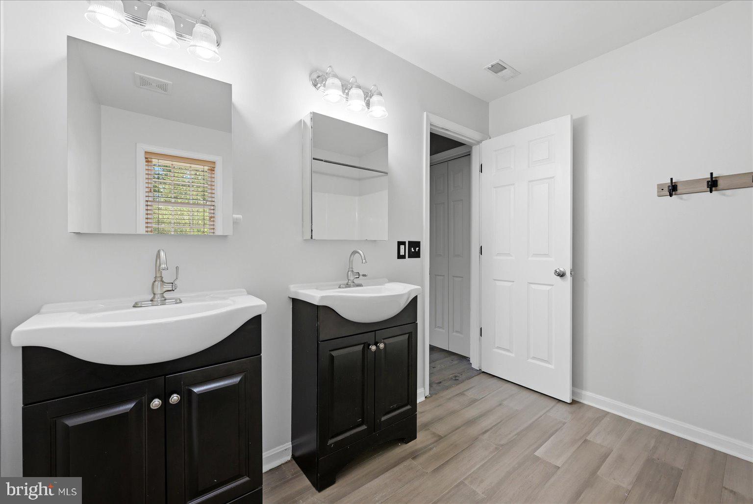 HAZEL RIVER - Residential