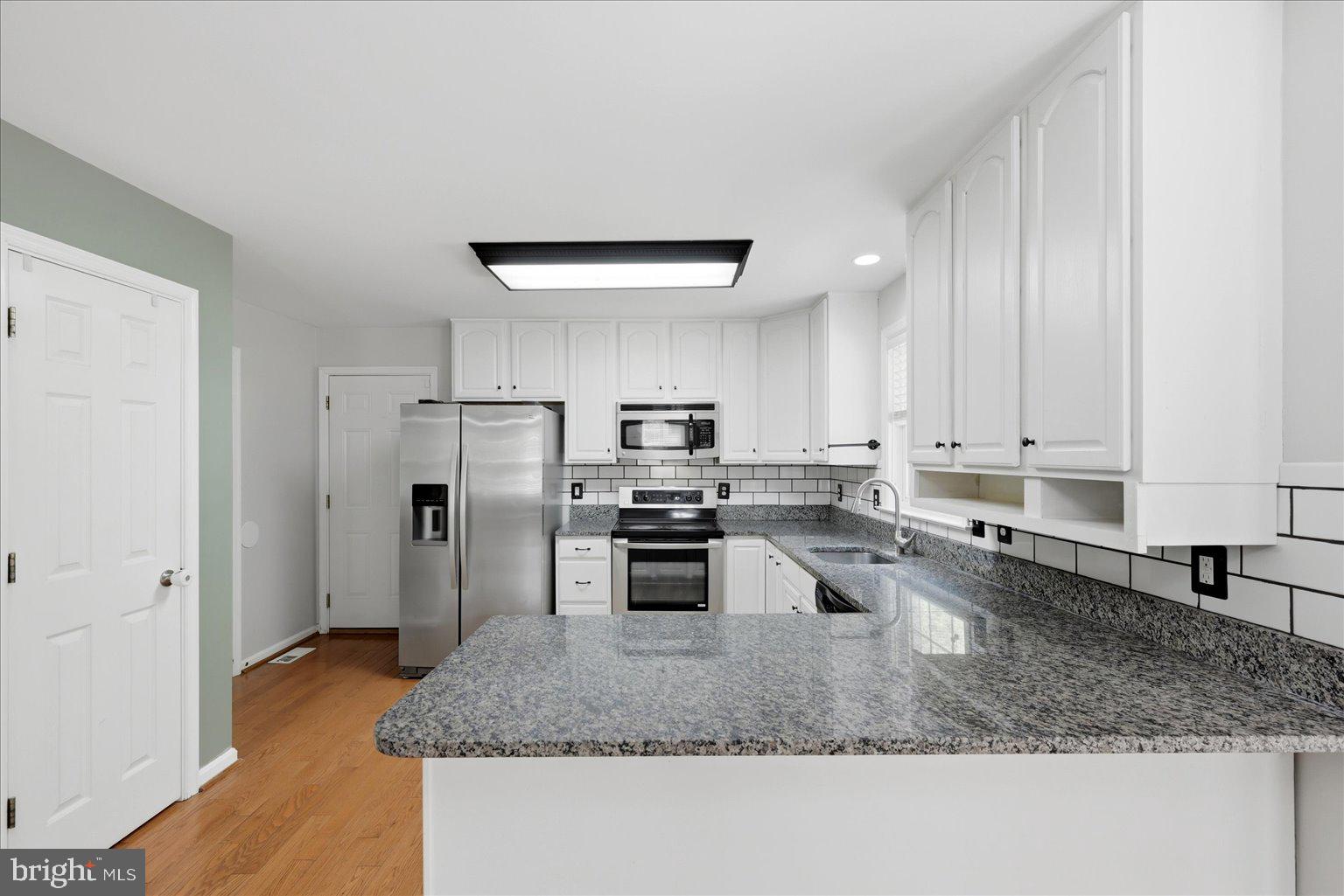 HAZEL RIVER - Residential