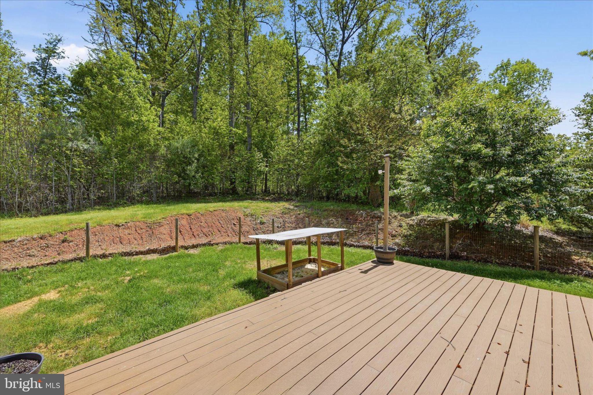 HAZEL RIVER - Residential