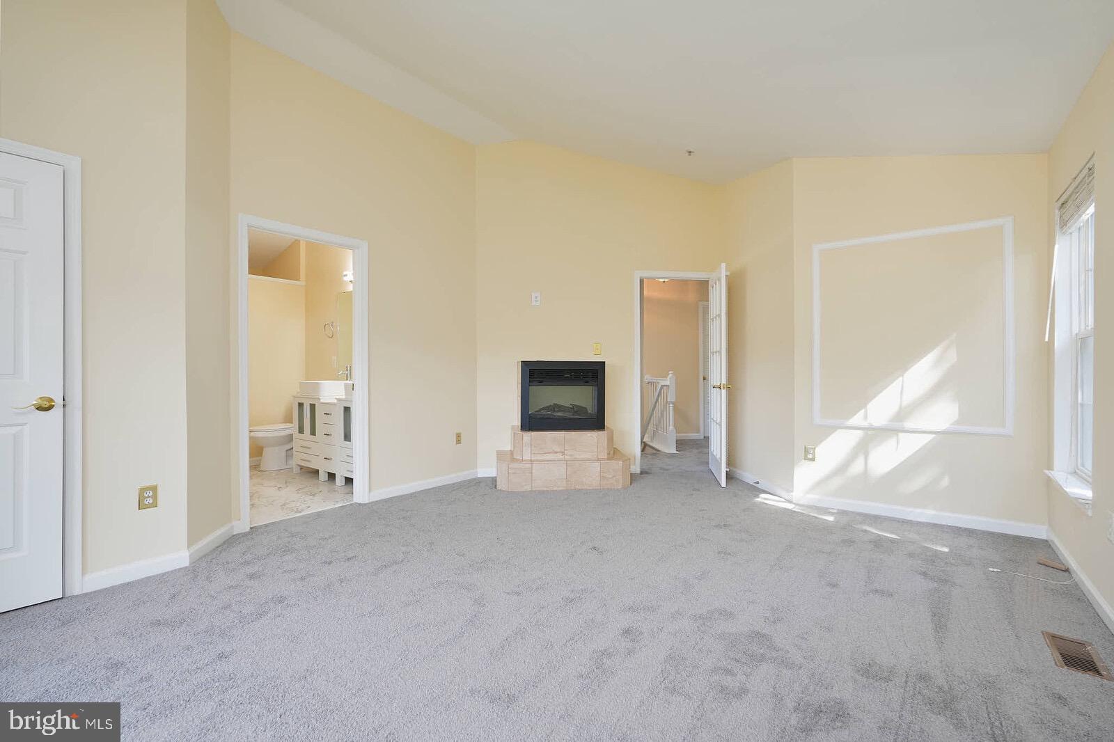 CROSS CREEK CLUB - Residential