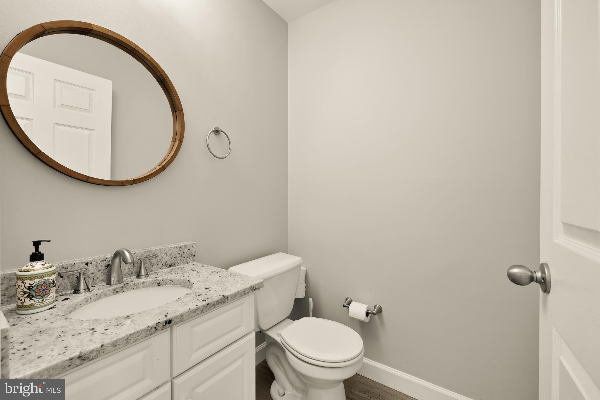 FALLSWOOD COURT - Residential