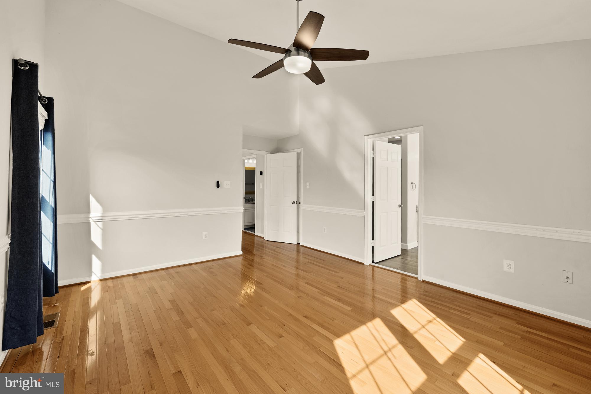 FALLSWOOD COURT - Residential