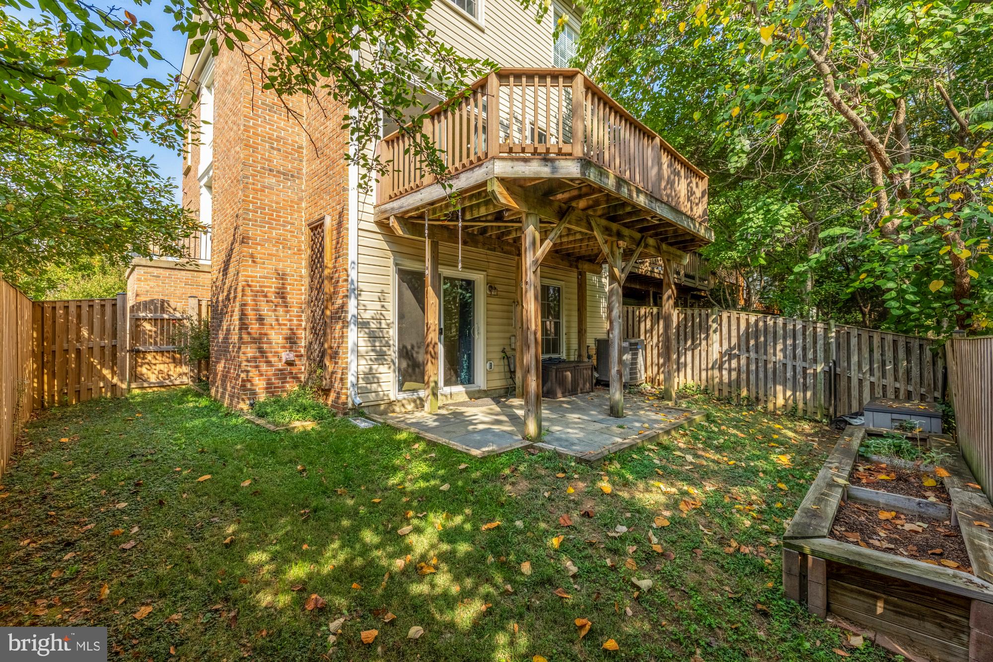 FALLSWOOD COURT - Residential