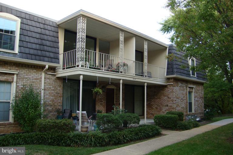 CHATEAUX - Residential