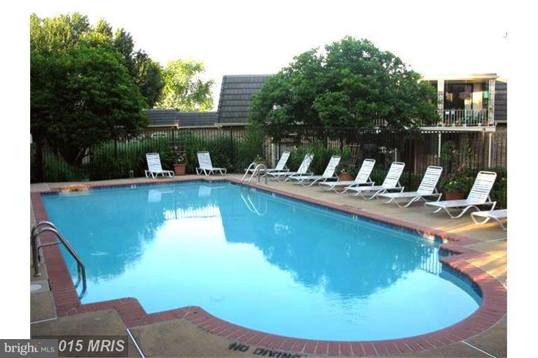 CHATEAUX - Residential