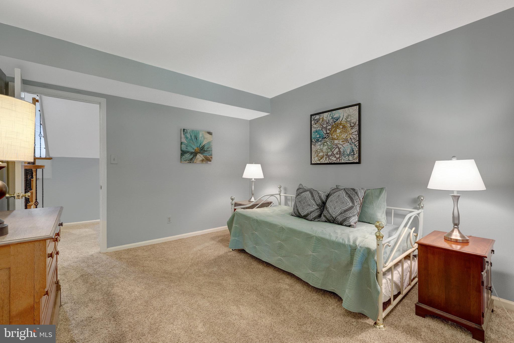 MANTUA - Residential