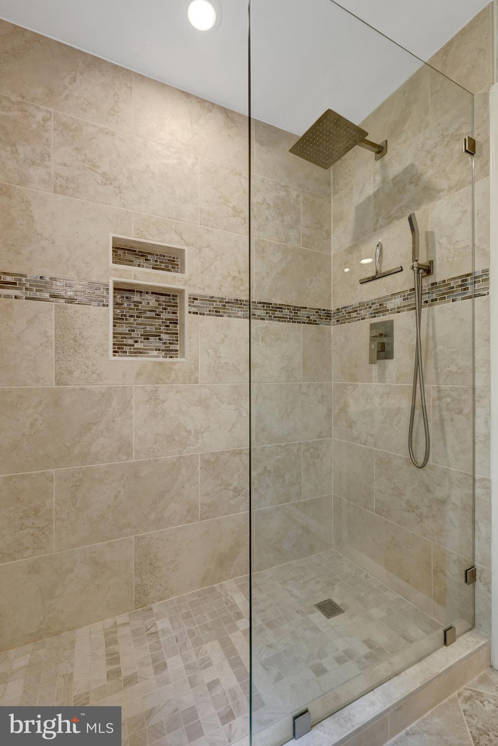 MANTUA - Residential