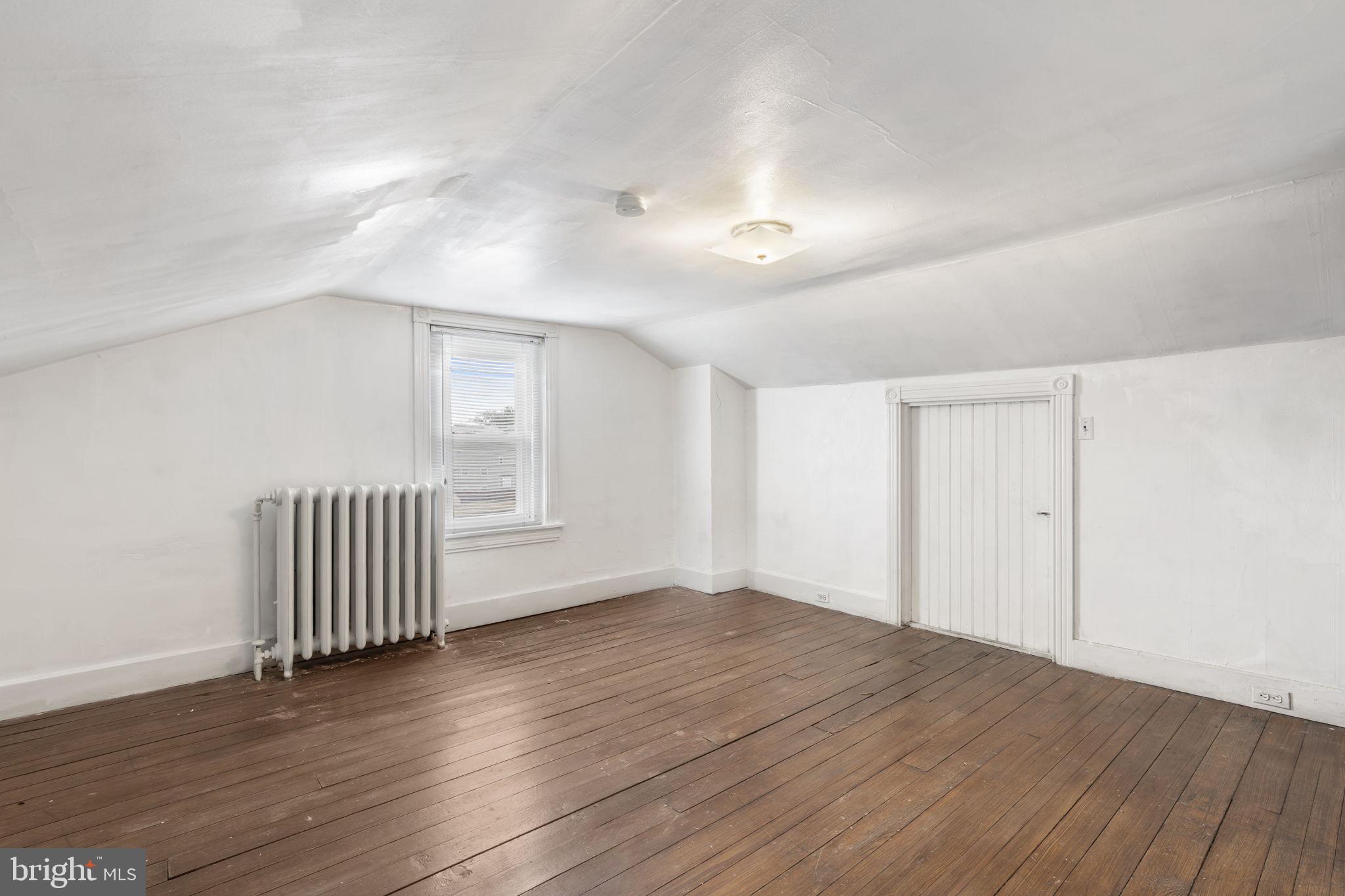 YEADON - Residential