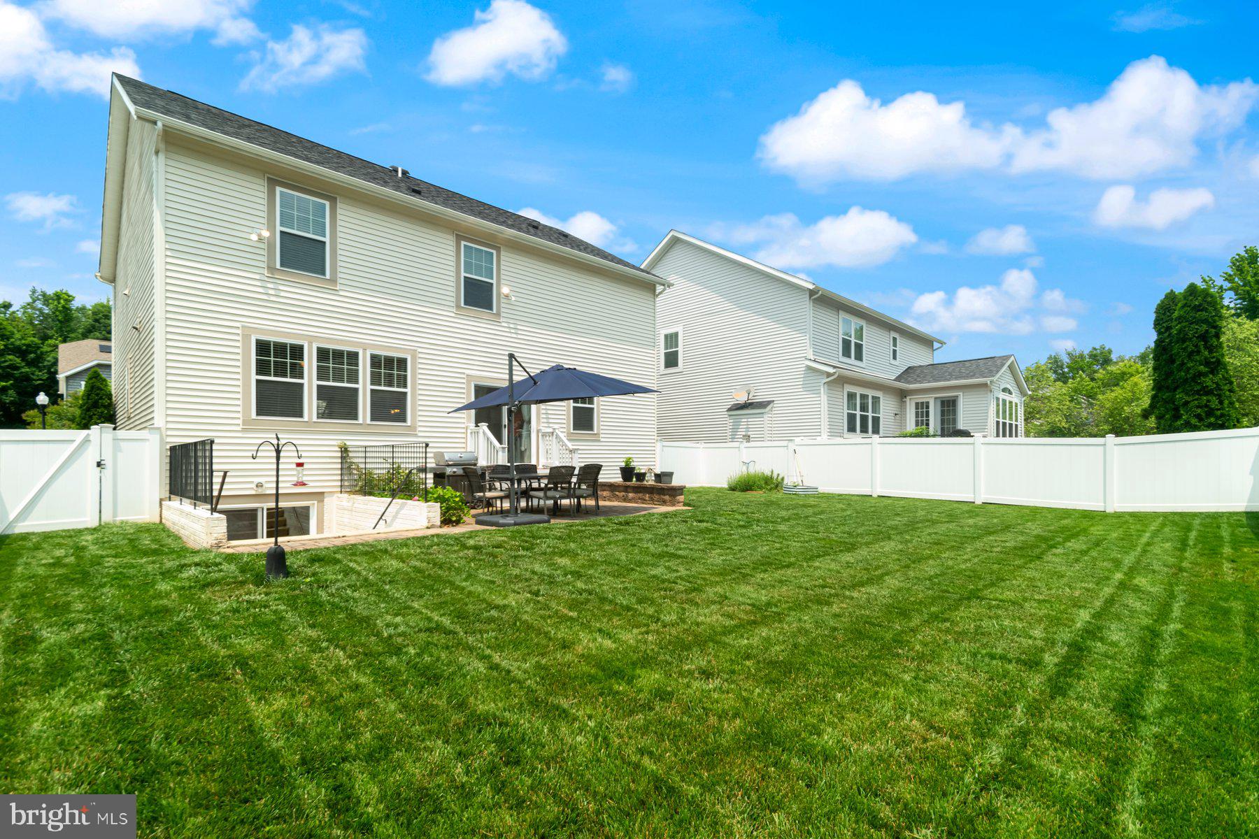 11 INGLENOOK COURT