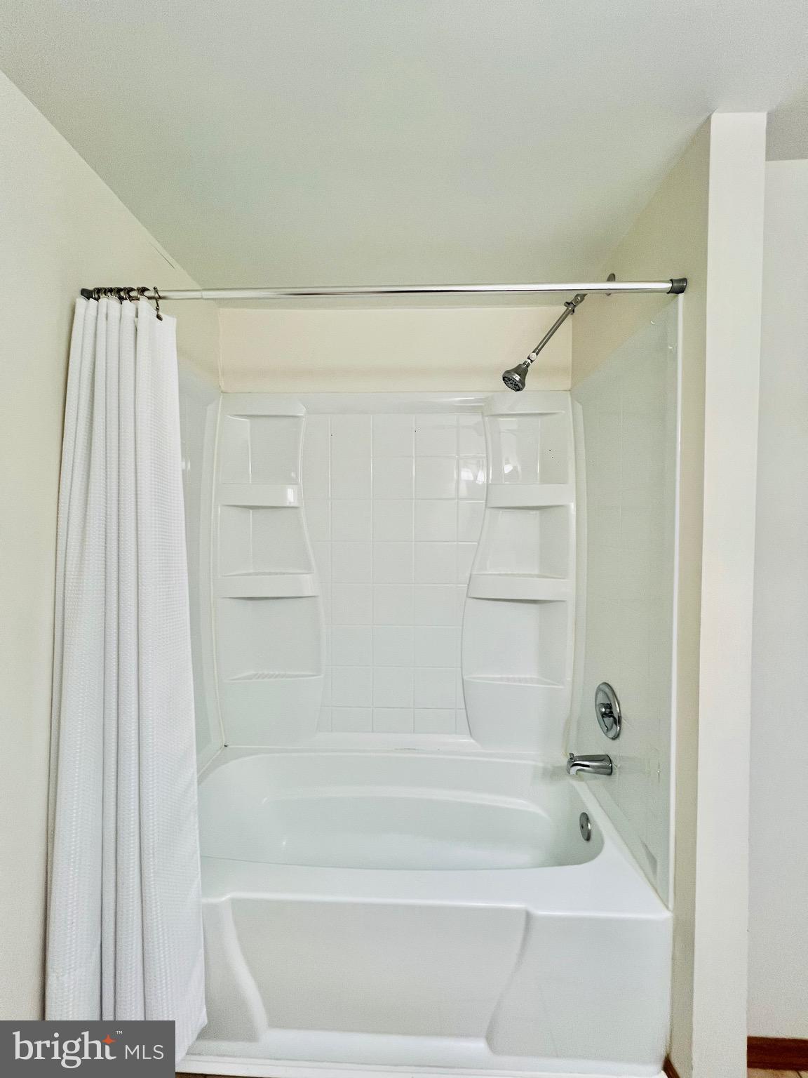 NEWINGTON FOREST - Residential