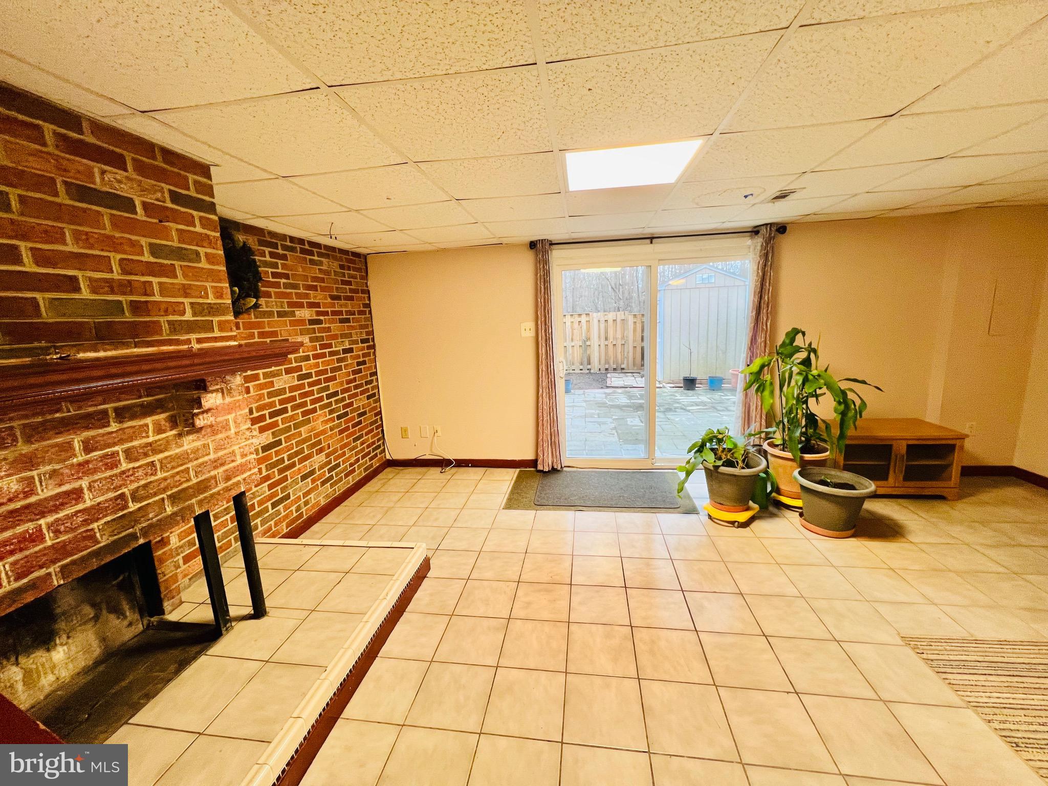 NEWINGTON FOREST - Residential