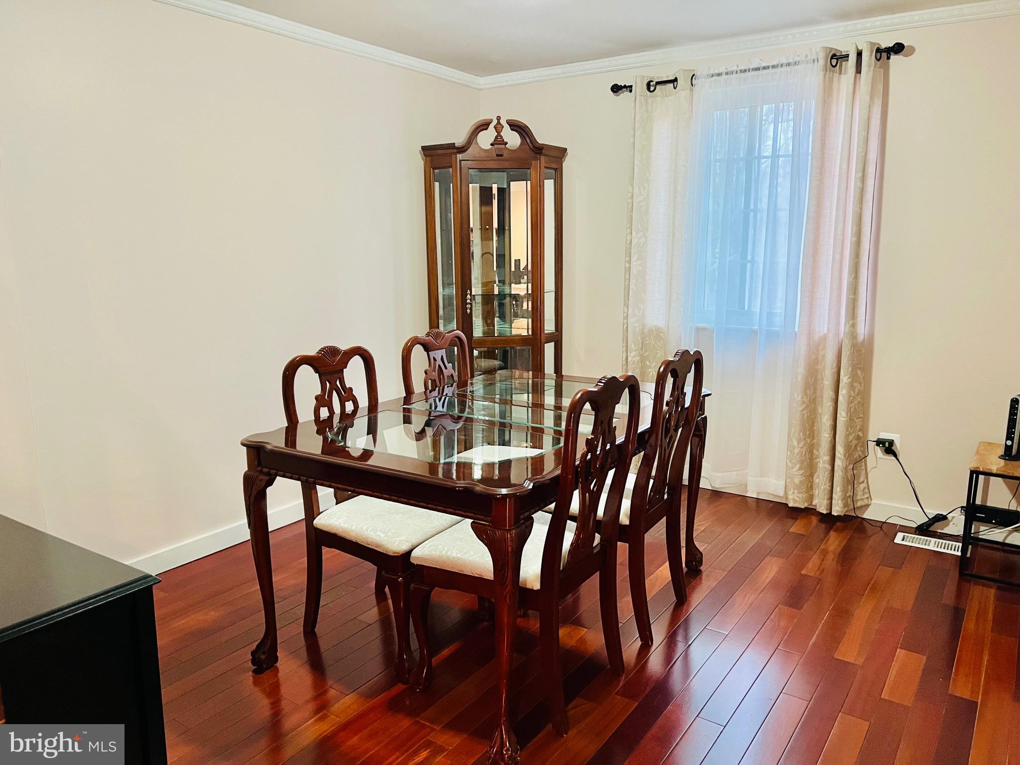 NEWINGTON FOREST - Residential