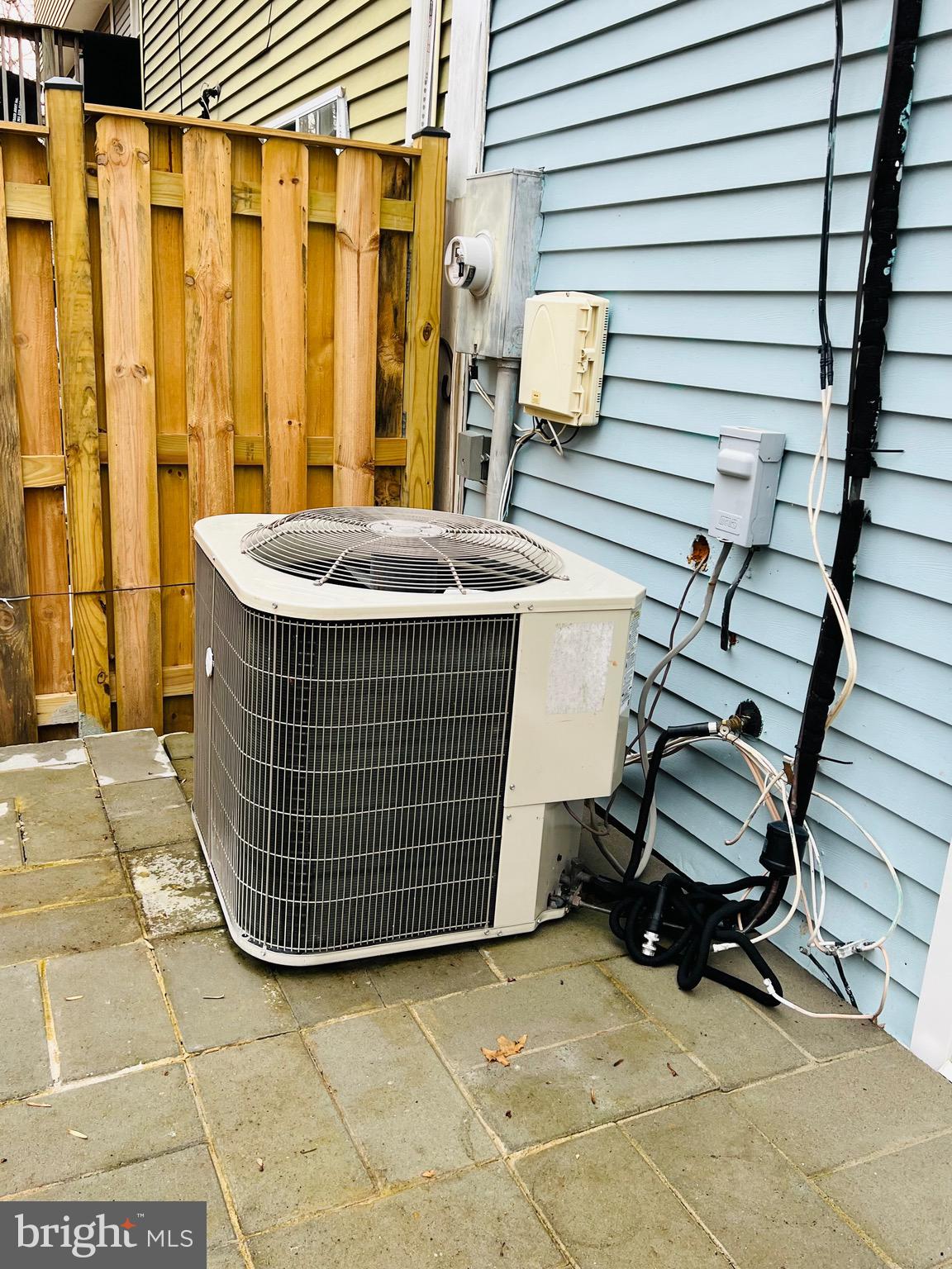 NEWINGTON FOREST - Residential