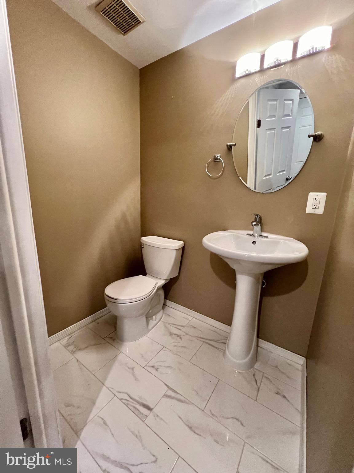 NEWINGTON FOREST - Residential