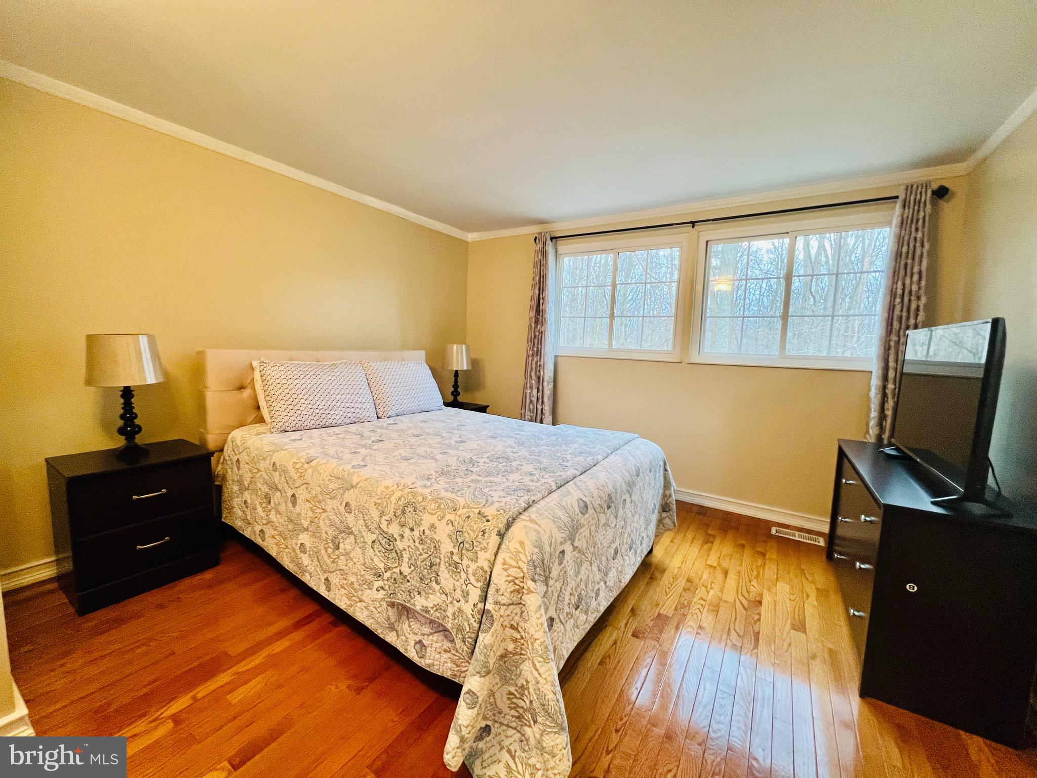 NEWINGTON FOREST - Residential