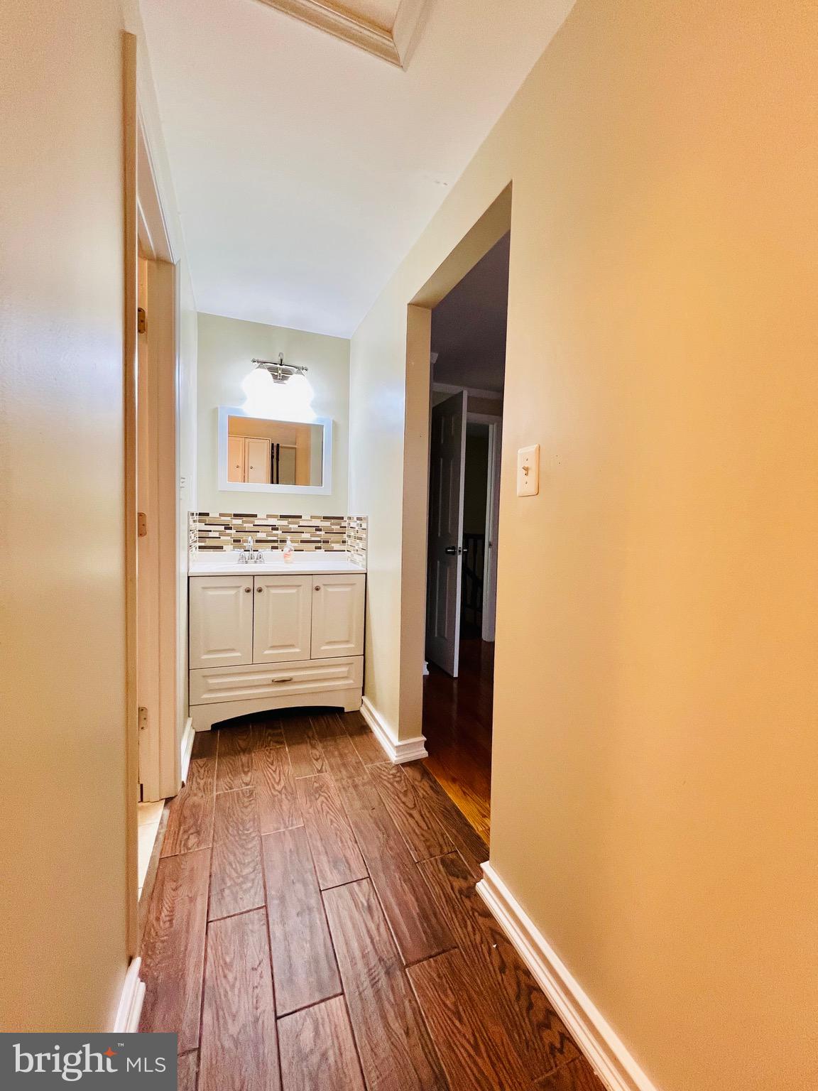 NEWINGTON FOREST - Residential