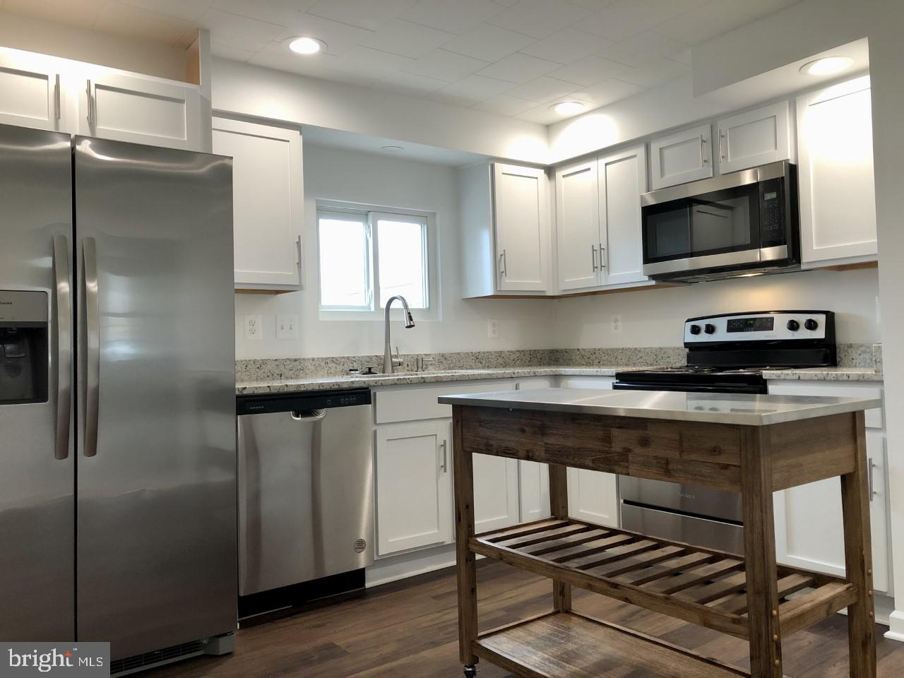 BRUNSWICK - Residential