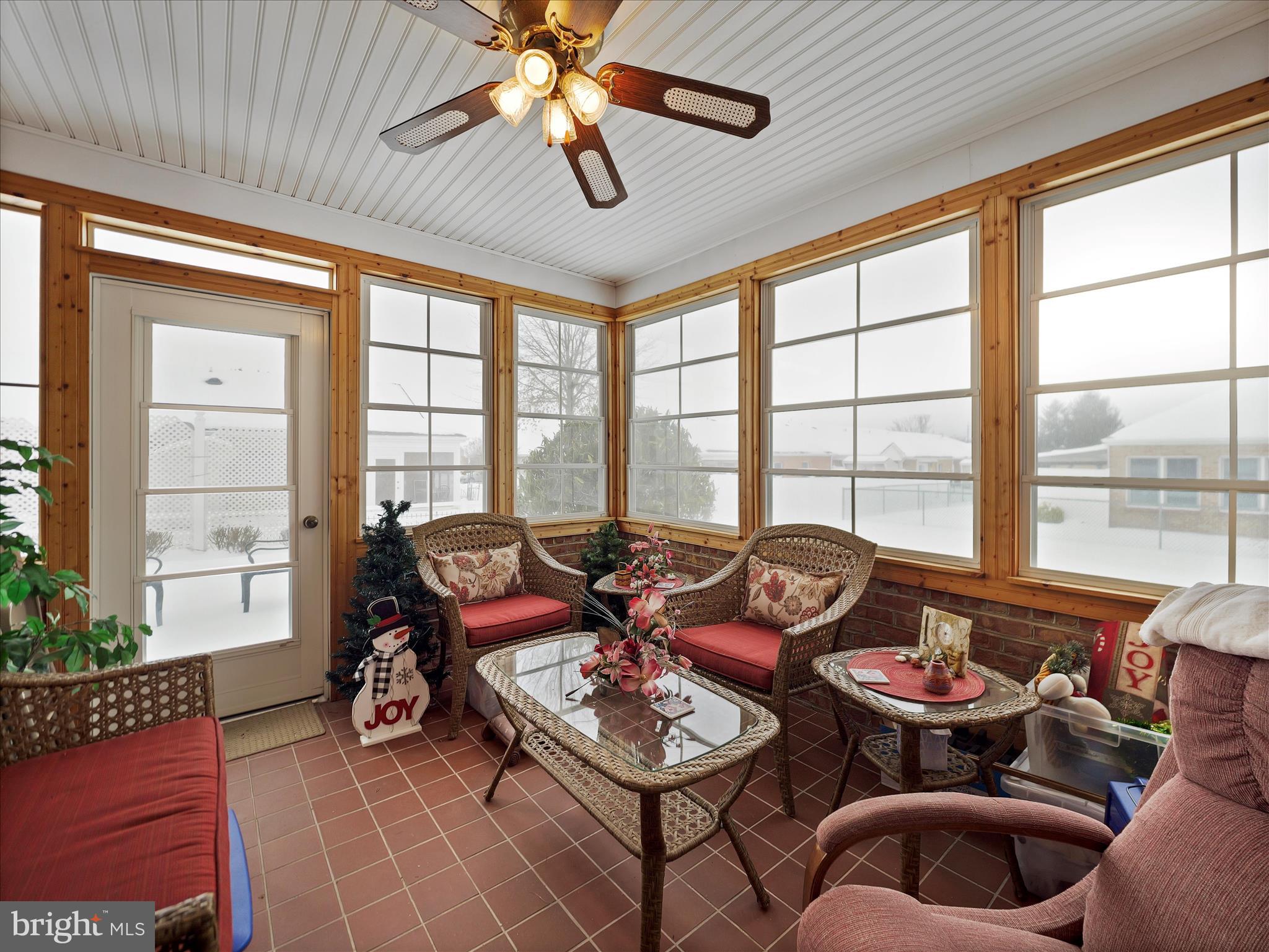 SOUTH POINTE - Residential