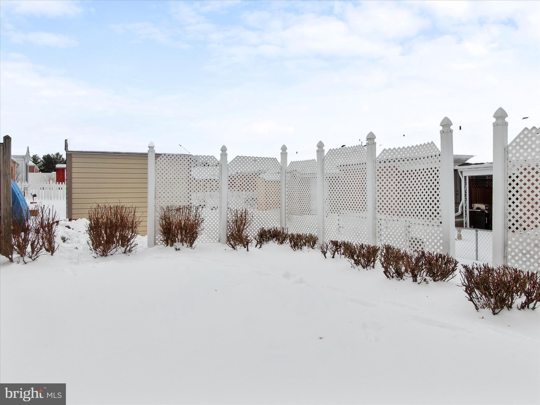 SOUTH POINTE - Residential