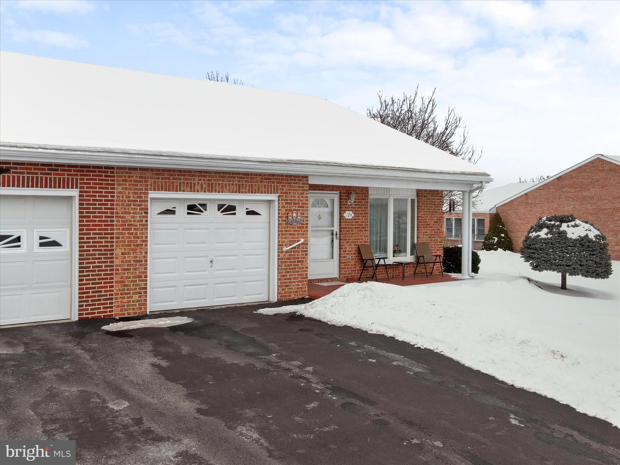 SOUTH POINTE - Residential