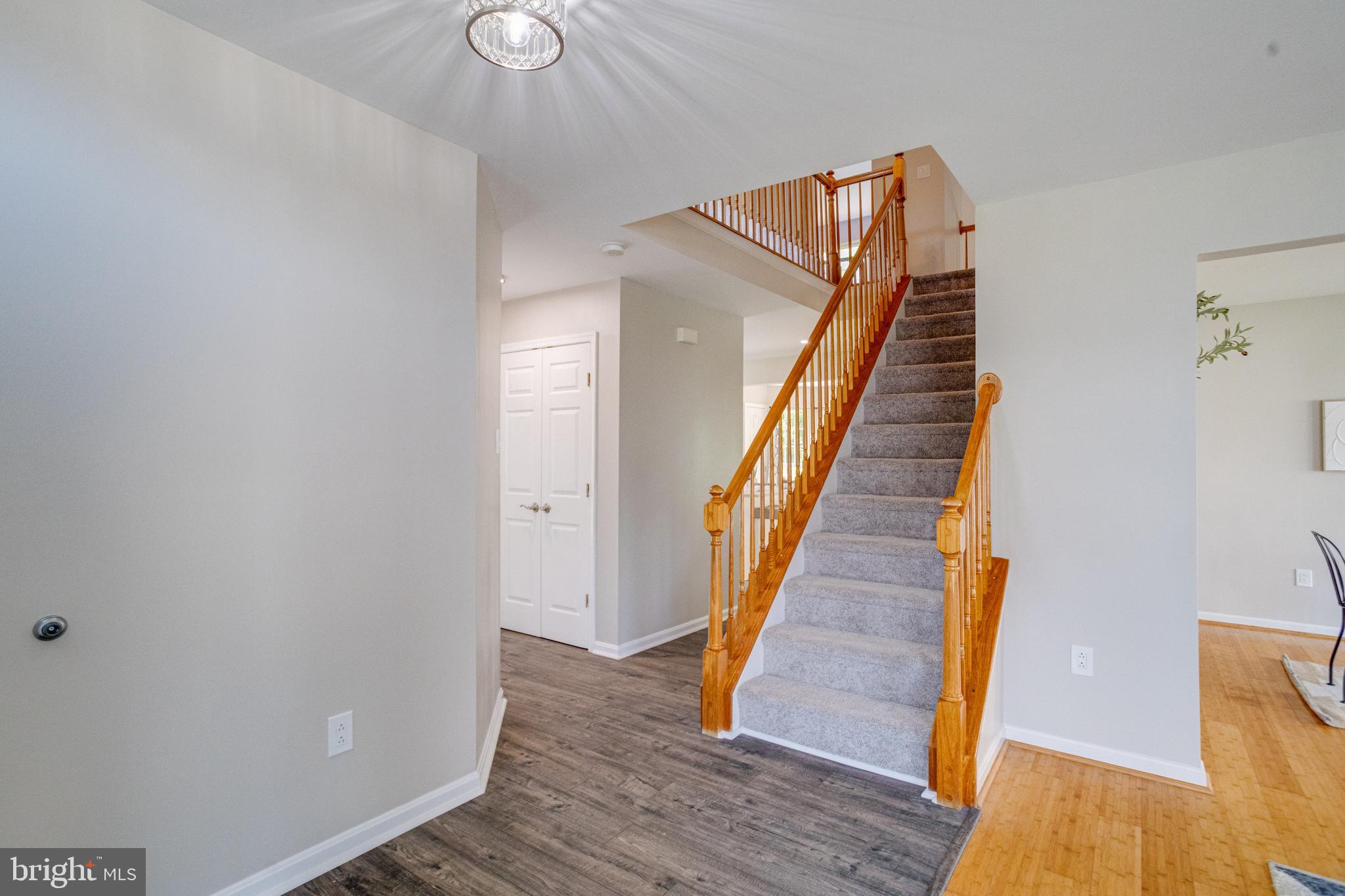 9474 RIDGEVIEW DRIVE