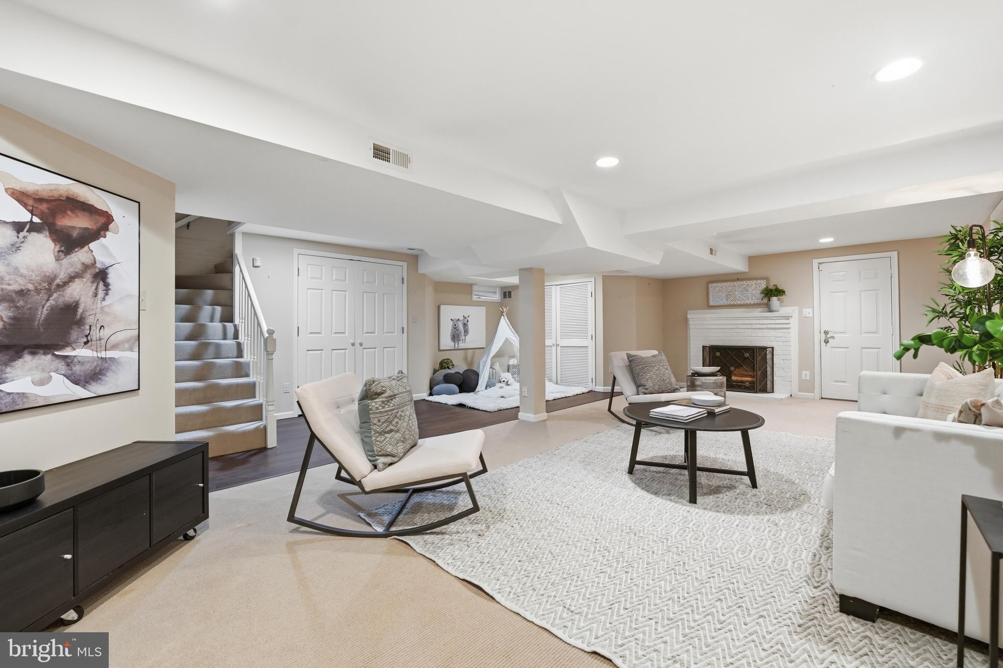 SUMNER - Residential