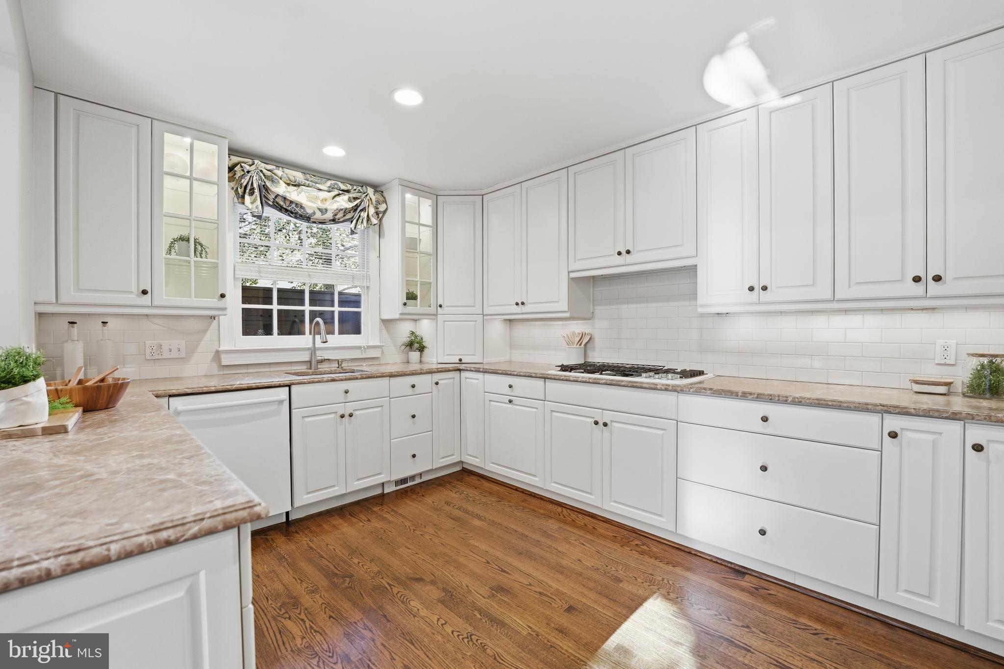 SUMNER - Residential