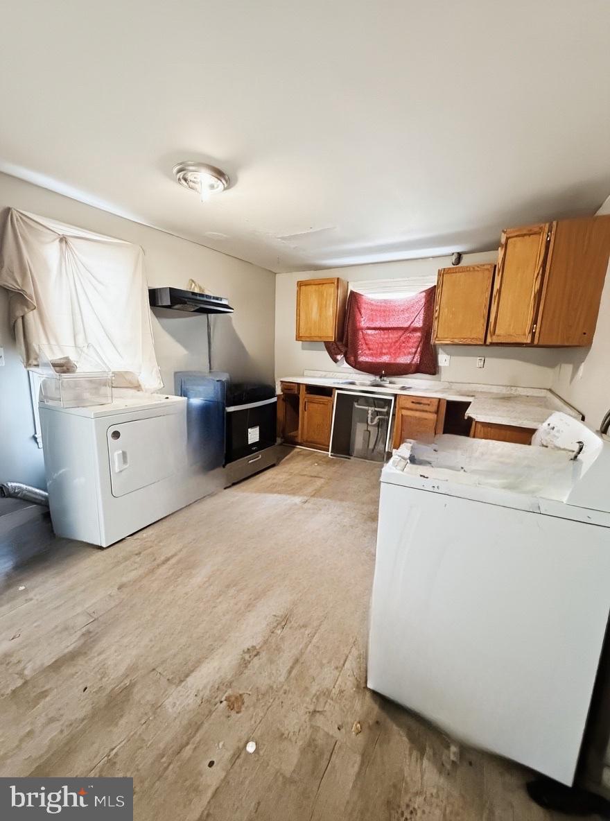 40 S GOVERNORS AVENUE