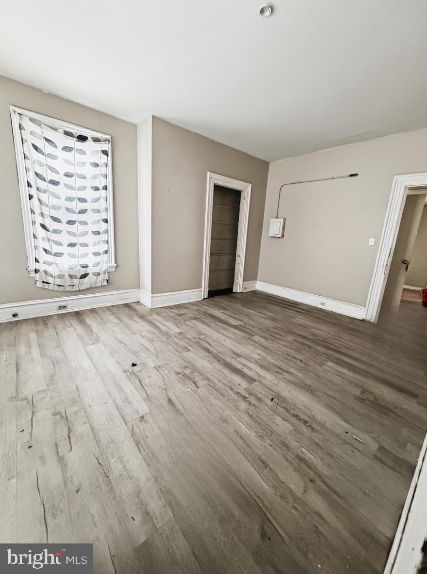 40 S GOVERNORS AVENUE