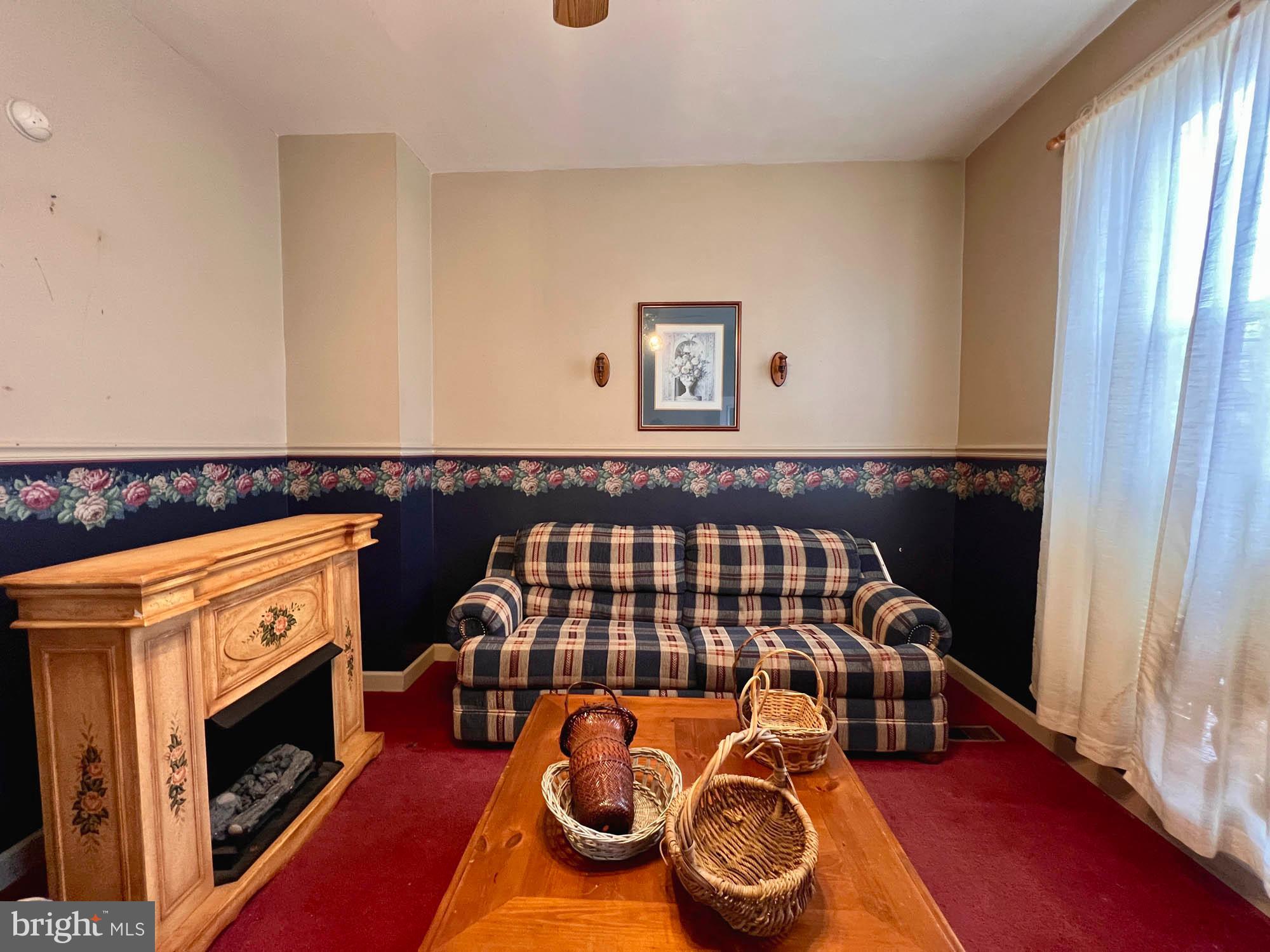 WASHINGTON VILLAGE - Residential Income