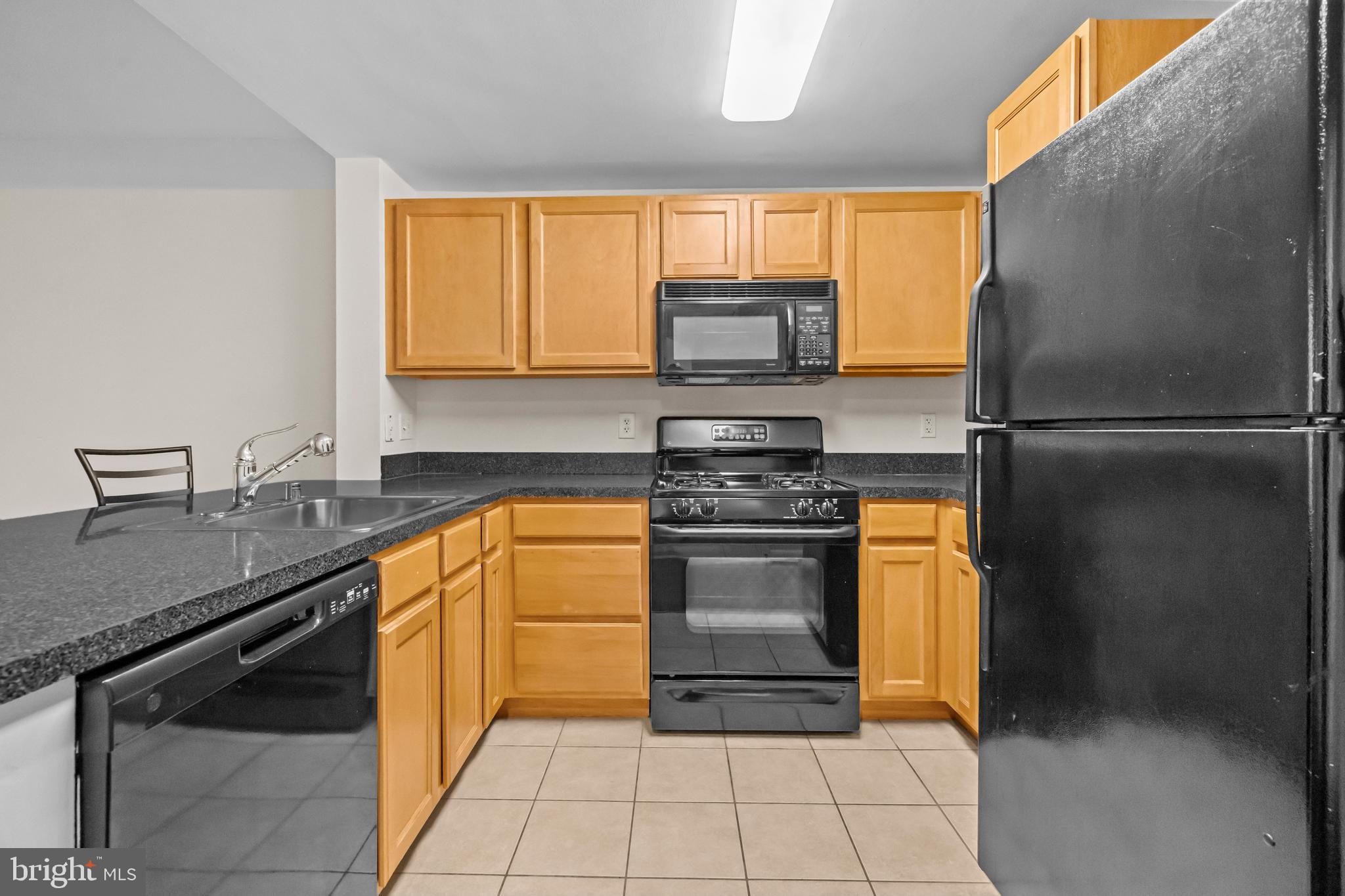 350 G STREET SW N614