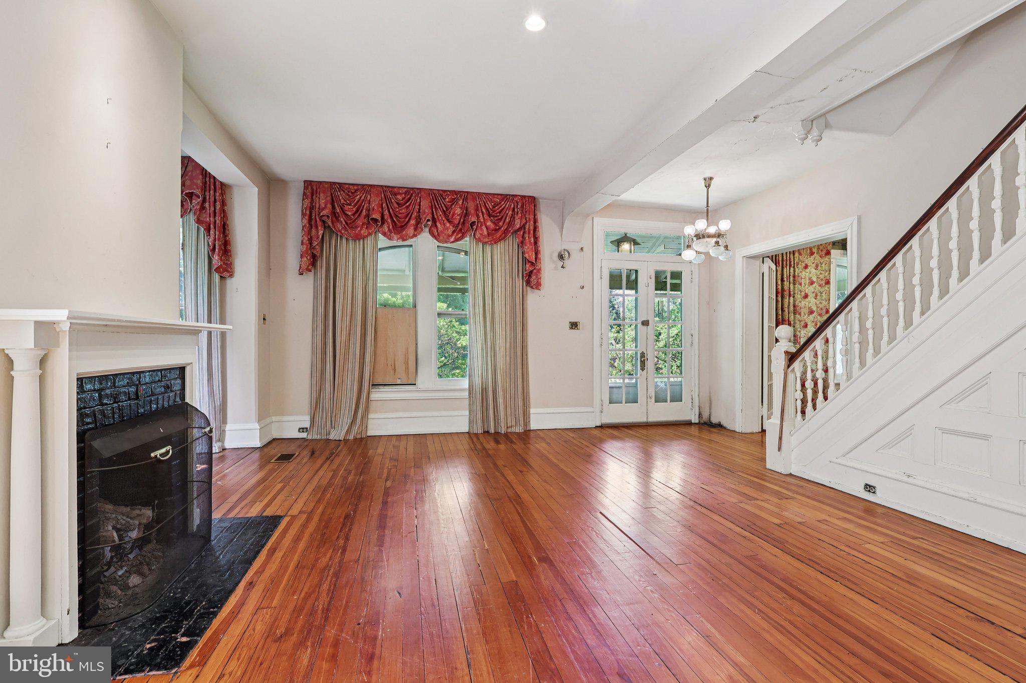 NONE AVAILABLE - Residential Lease