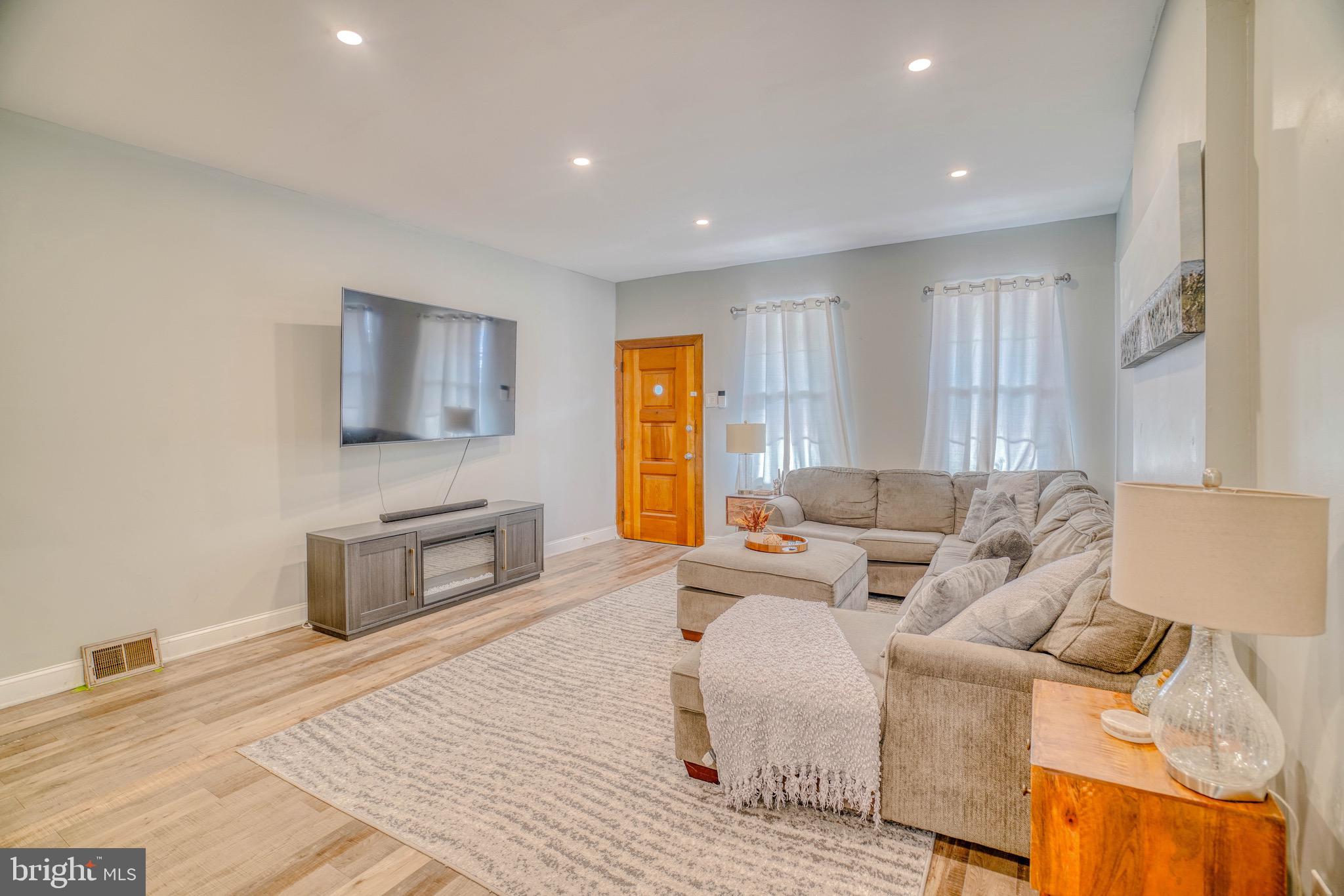 MANAYUNK - Residential