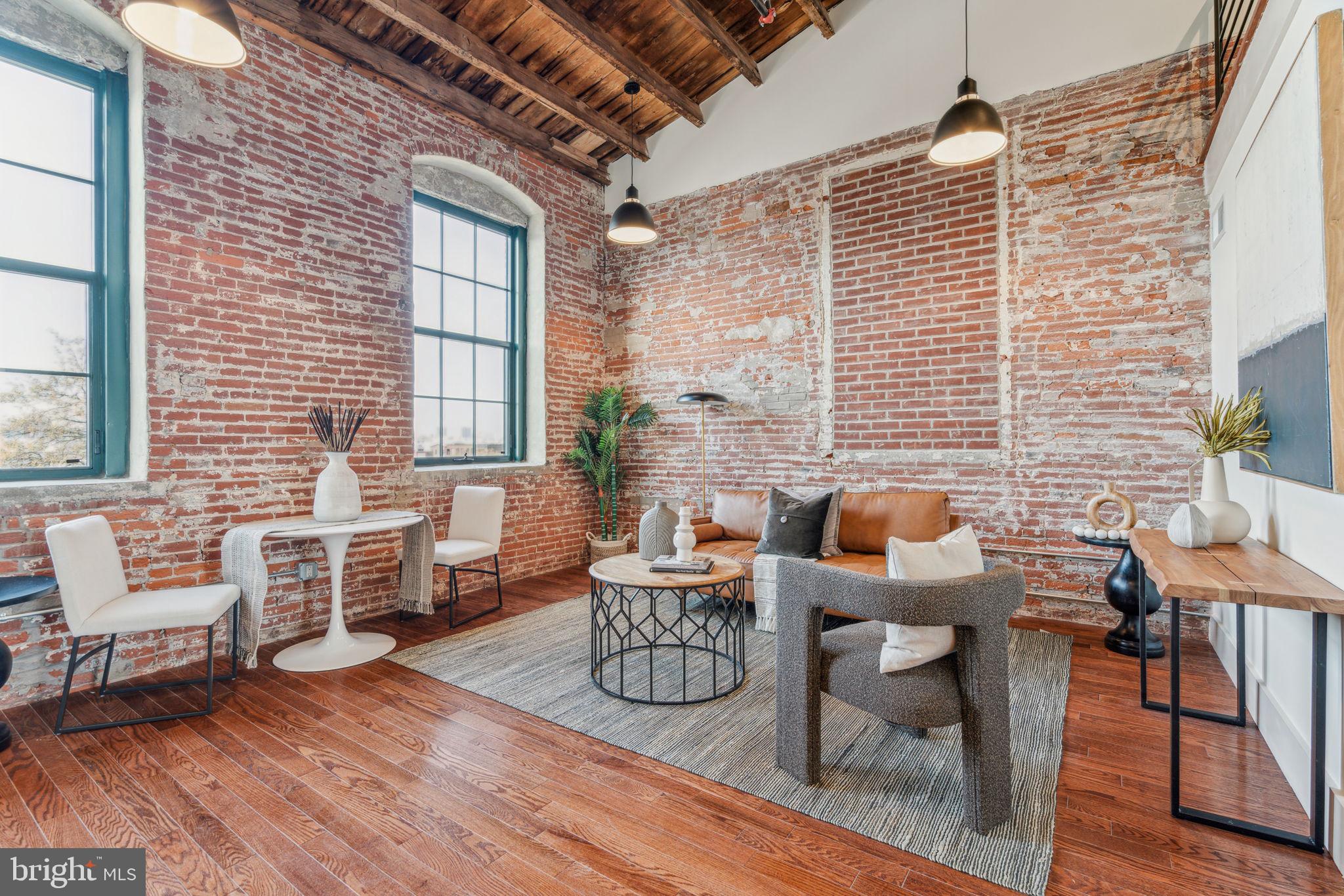 FISHTOWN - Residential Lease