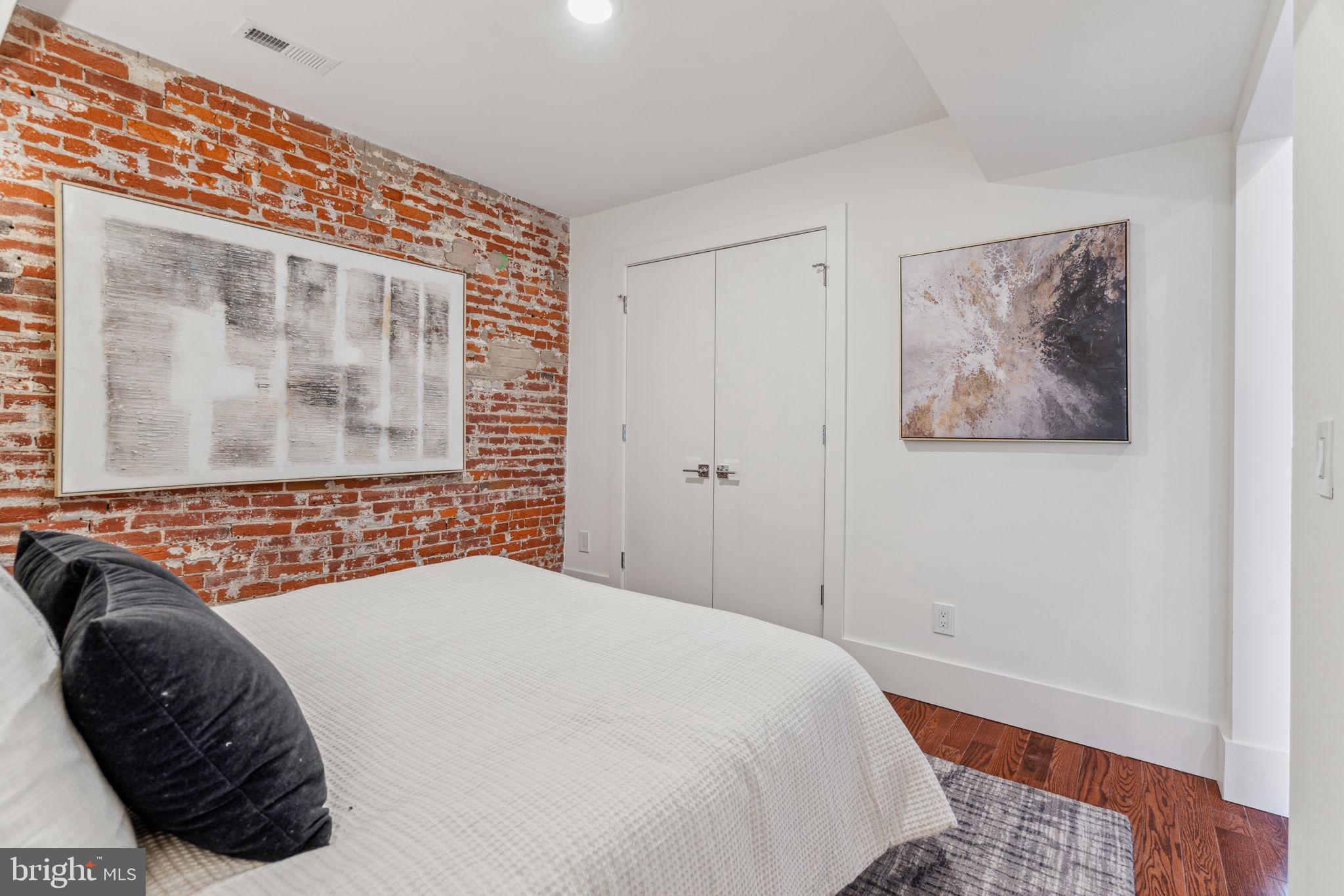 FISHTOWN - Residential Lease