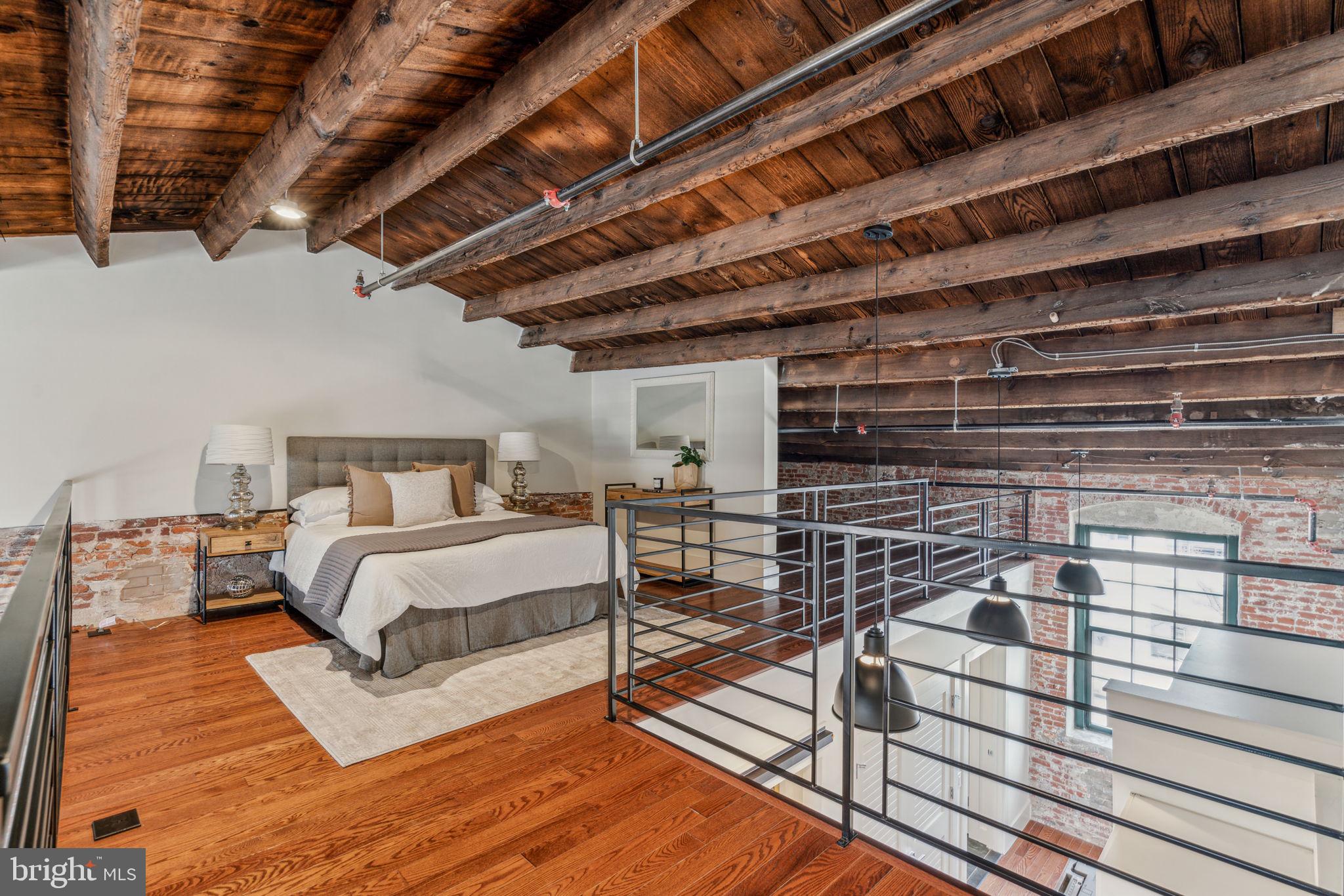 FISHTOWN - Residential Lease