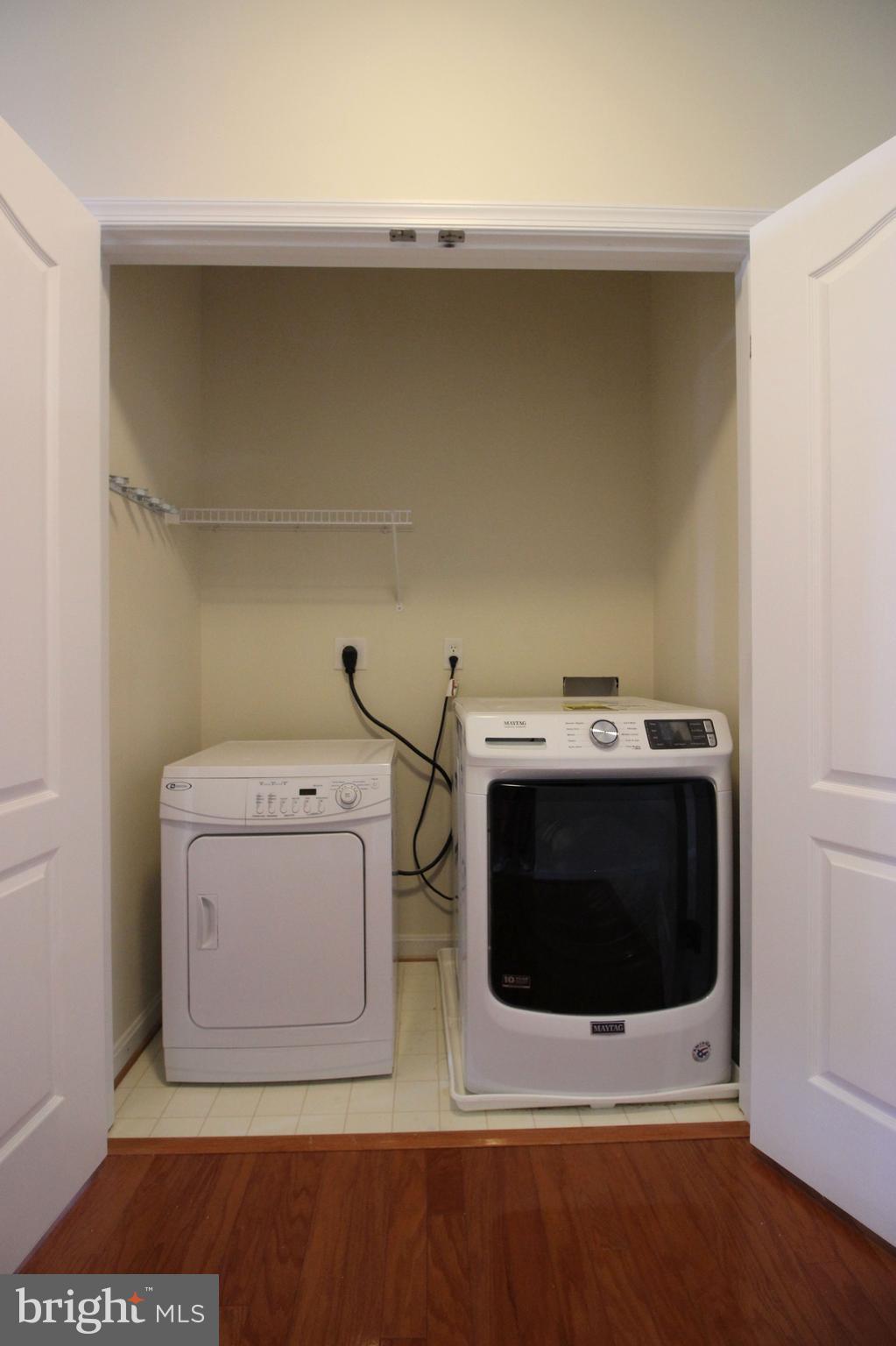 POTOMAC POINTE CONDOMINI - Residential Lease