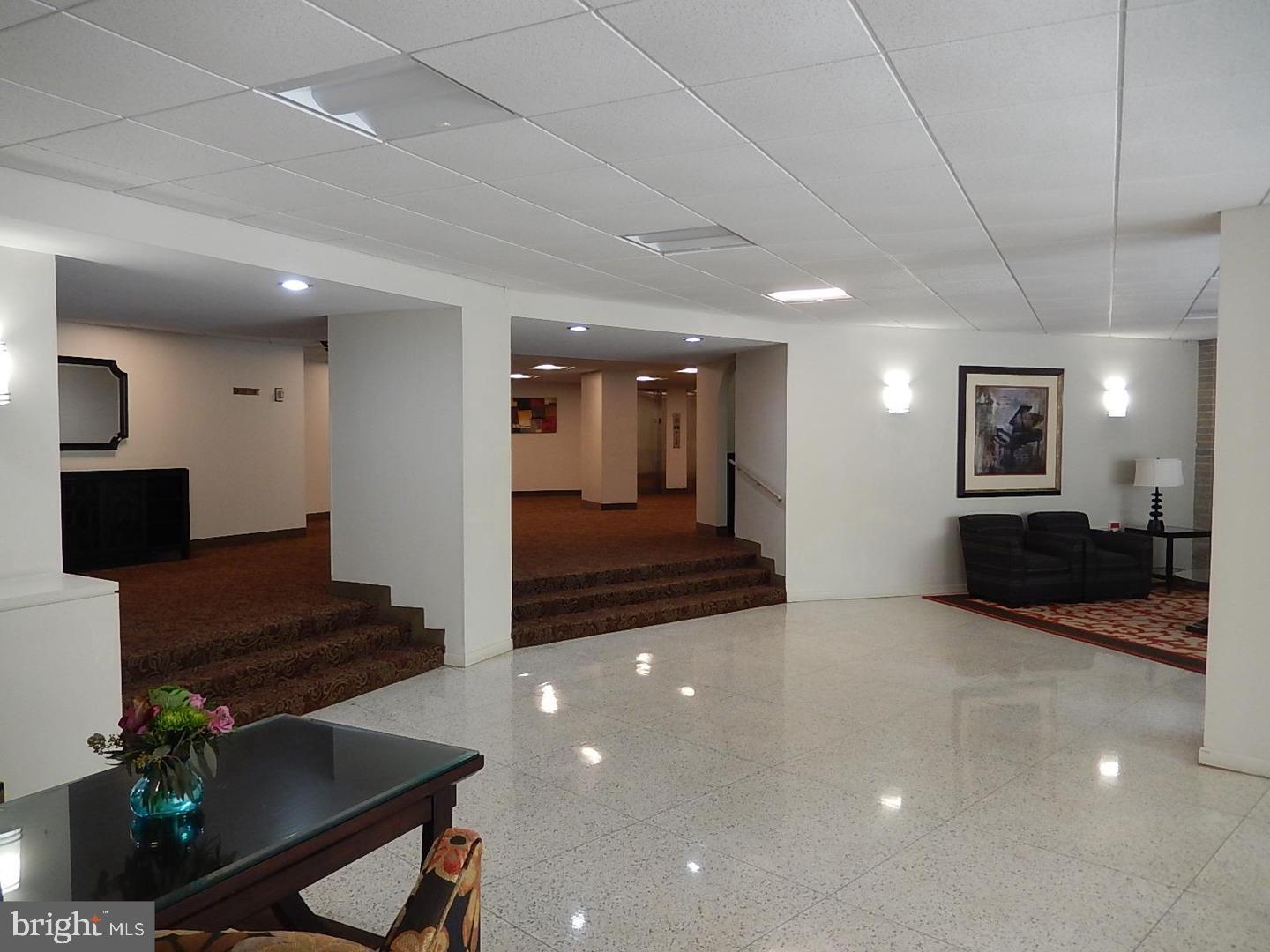 LAKESIDE TERRACE - Residential Lease