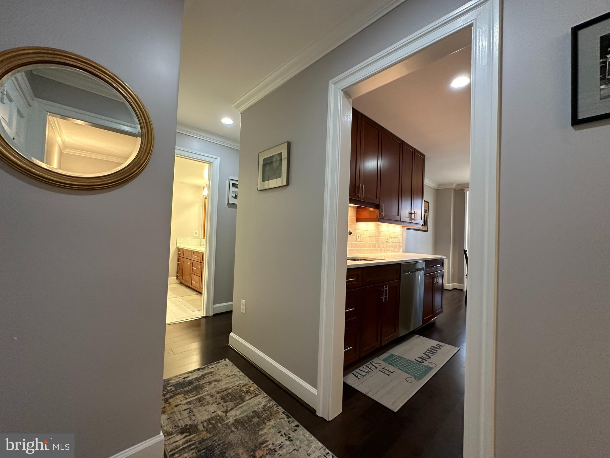 LAKESIDE TERRACE - Residential Lease