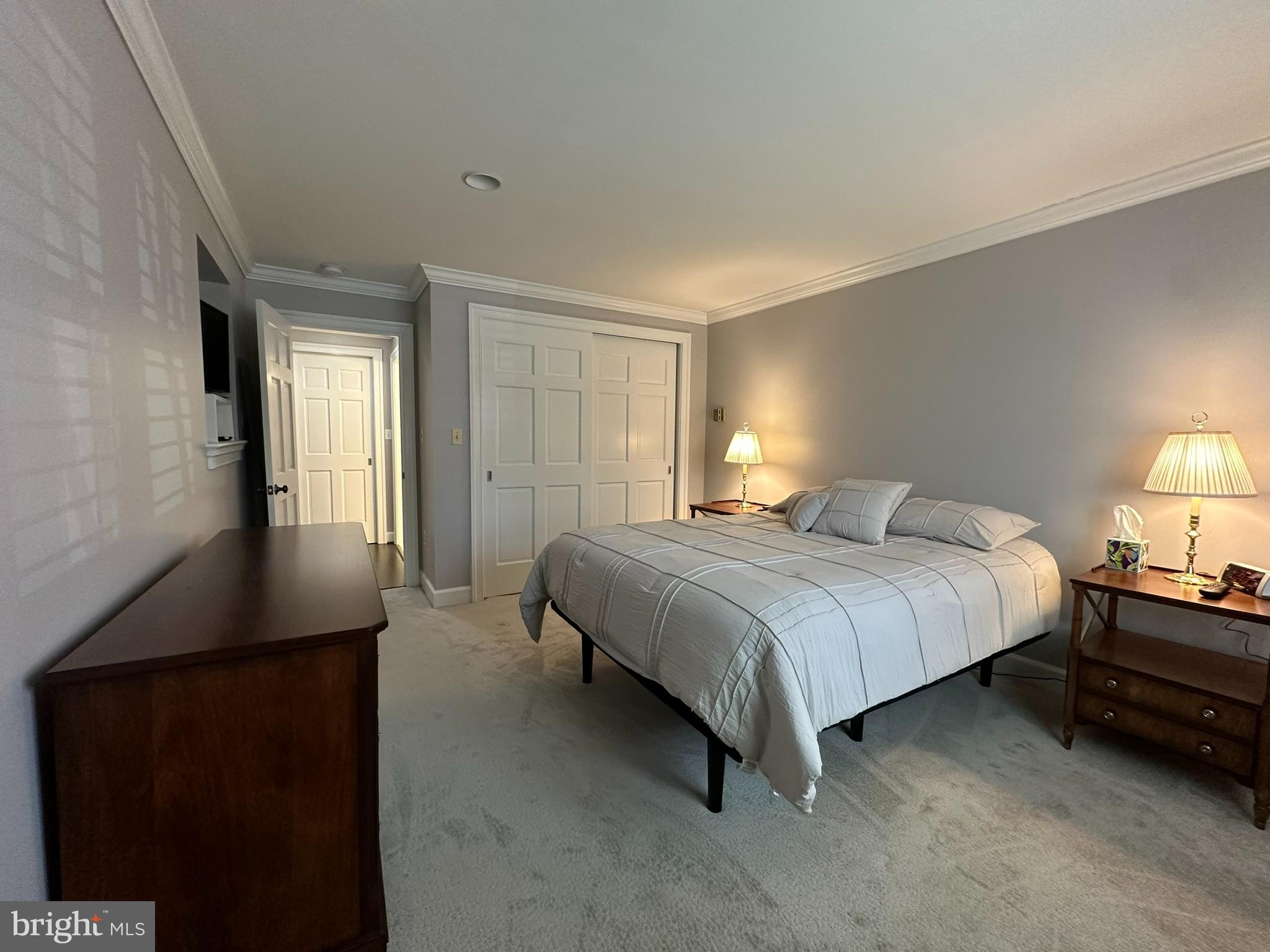 LAKESIDE TERRACE - Residential Lease