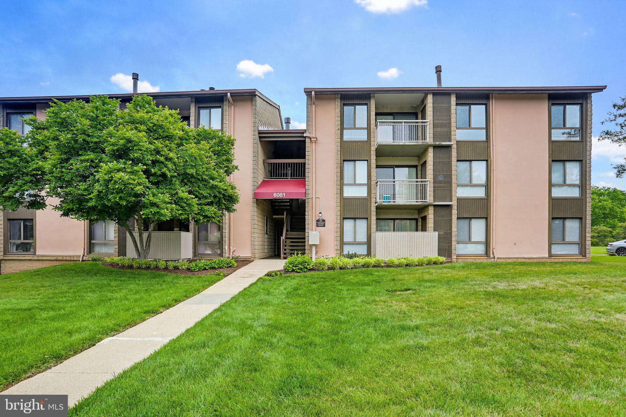 VILLAGE OF LONG REACH - Residential