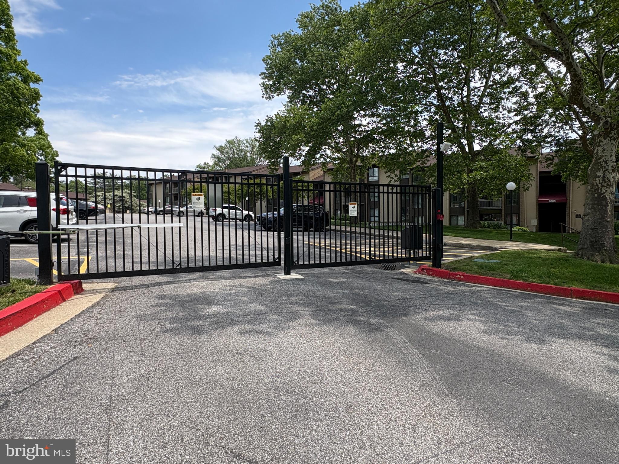 6081 MAJORS LANE
