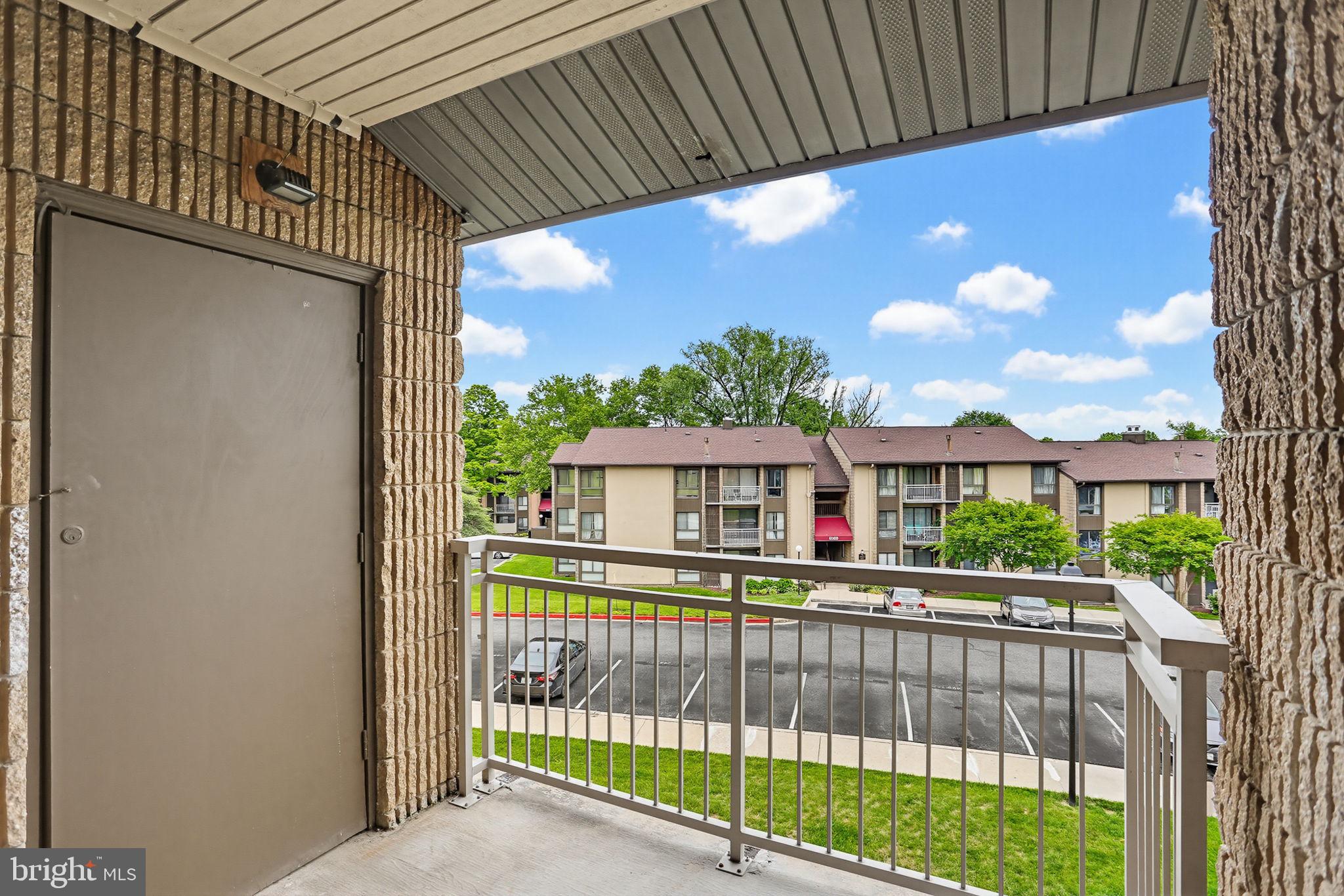 VILLAGE OF LONG REACH - Residential